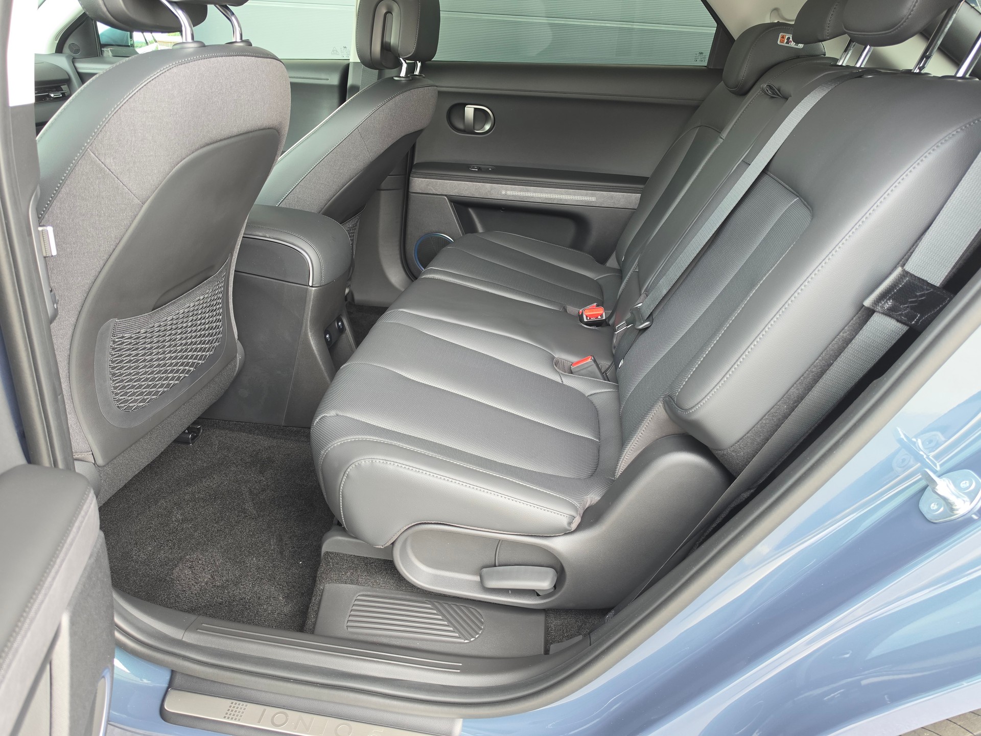 HYUNDAI Ioniq 5 Amplia 84kWh 4WD-image-9