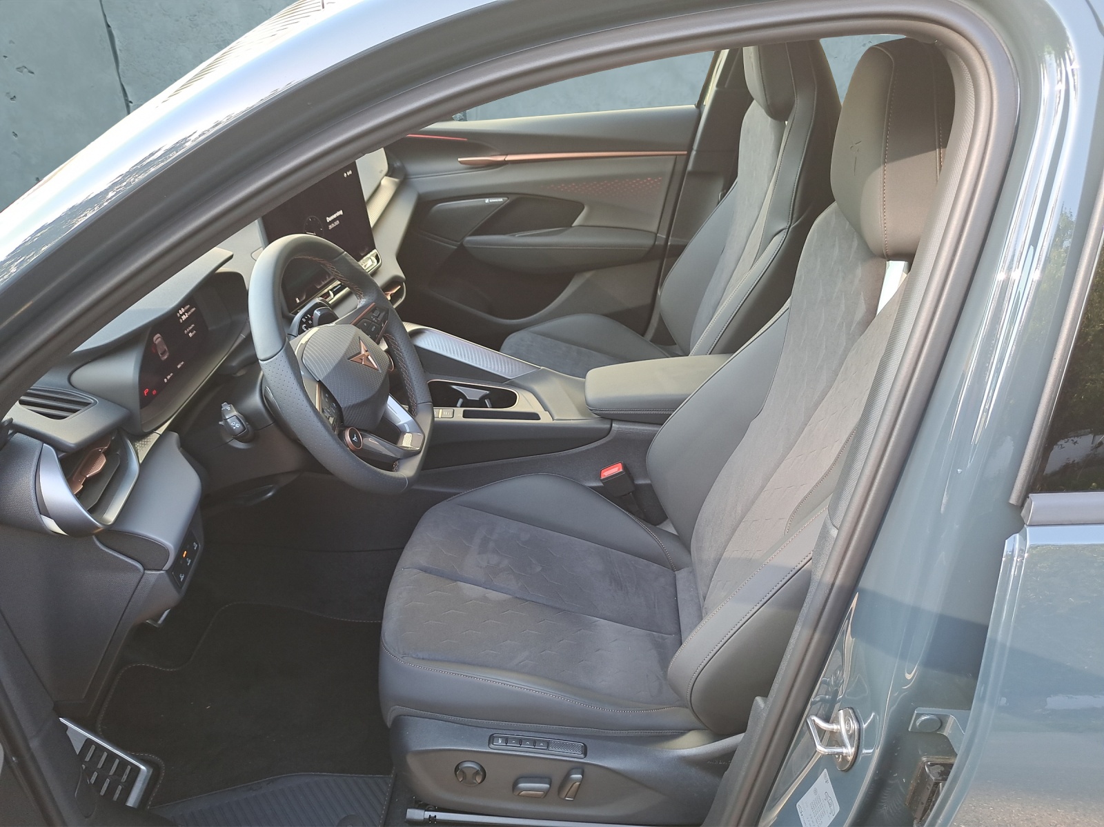 CUPRA Terramar 1.5 eHybrid VZ DSG-image-9