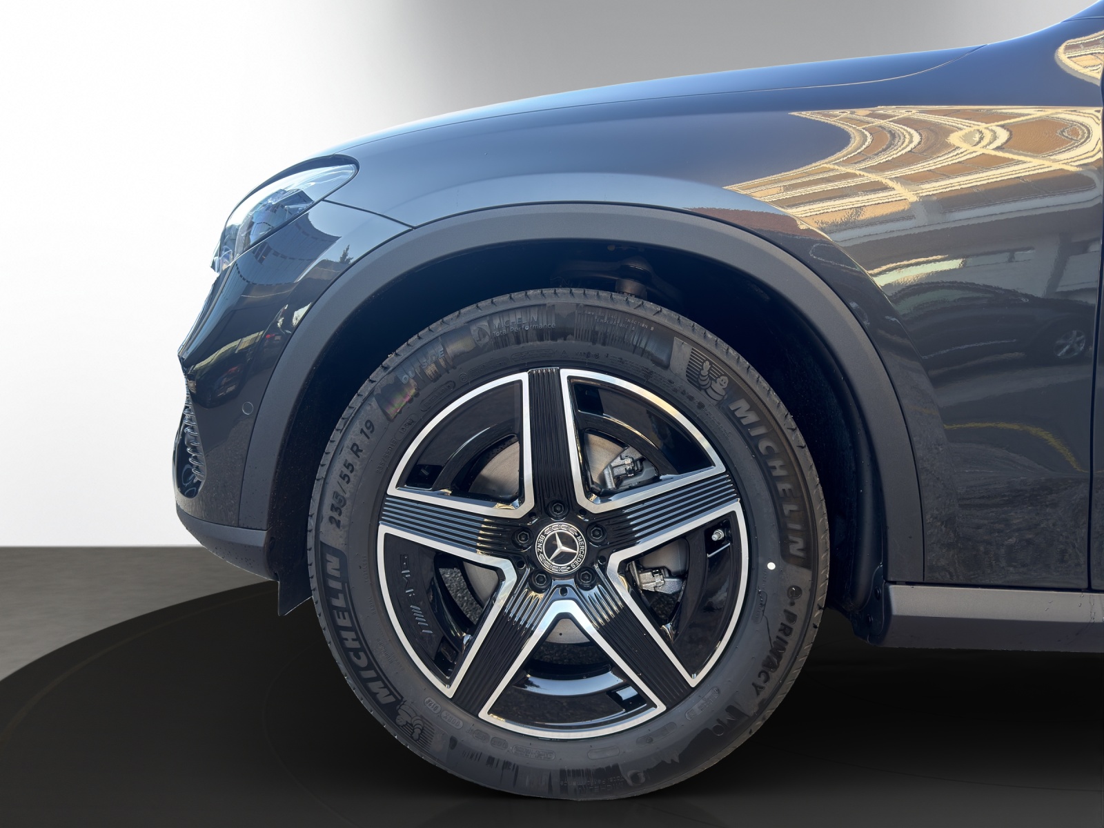 MERCEDES-BENZ GLC 220 d 4M 9G-Tronic-showroom-element-3