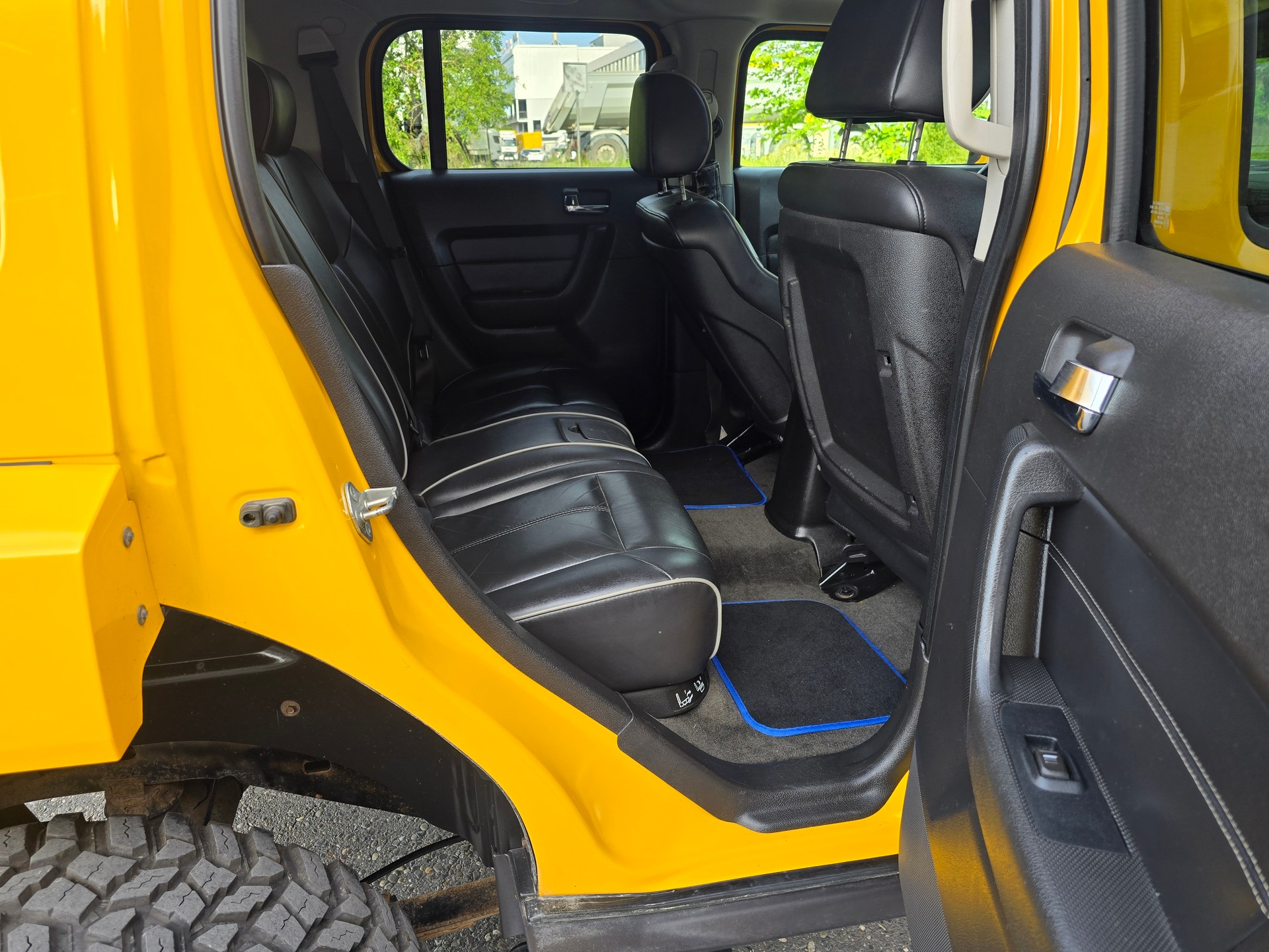 HUMMER H3 3.7 Luxury Automatic-image-12