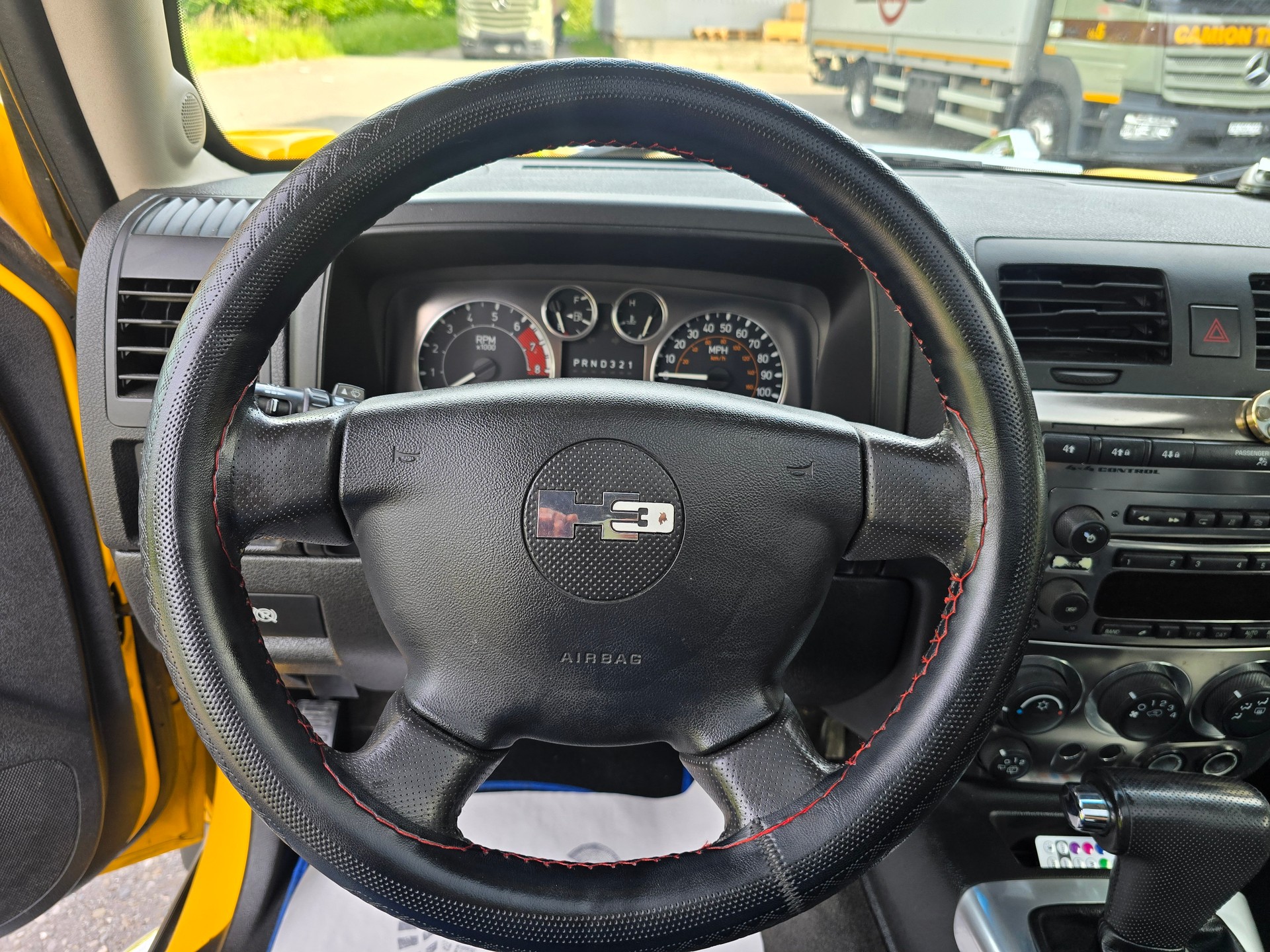 HUMMER H3 3.7 Luxury Automatic-image-21