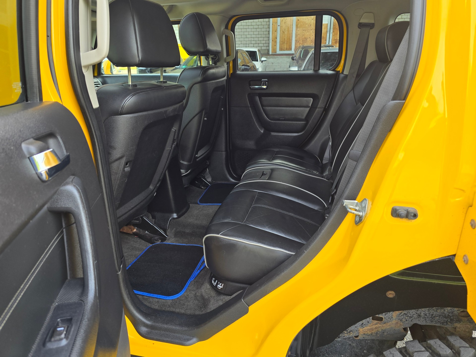 HUMMER H3 3.7 Luxury Automatic-image-17