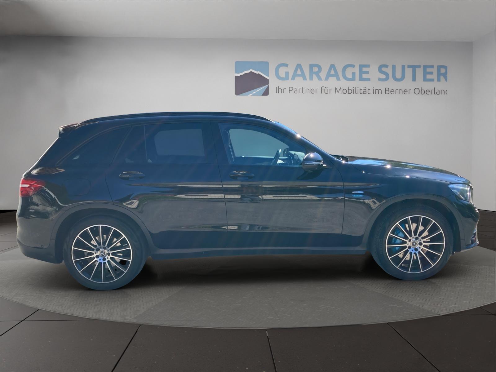 MERCEDES-BENZ GLC 350 e AMG Line 4m-image-5