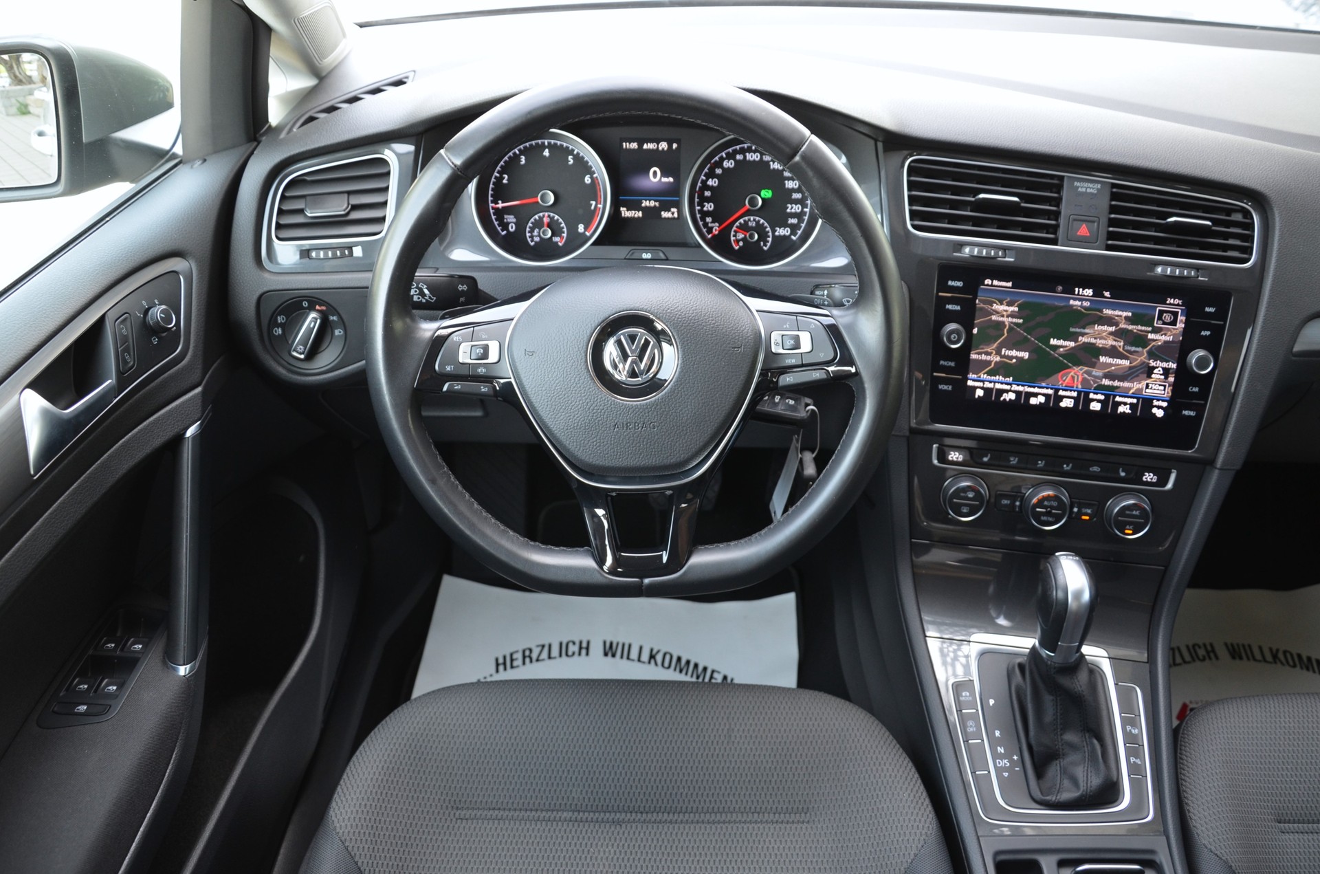 VW Golf 1.5 TSI EVO Comfortline DSG*Frisch ab MFK,1 Jahr oder 20'000km Garantie*-image-11