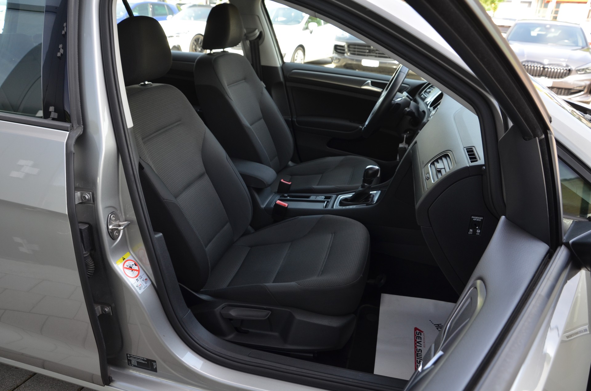 VW Golf 1.5 TSI EVO Comfortline DSG*Frisch ab MFK,1 Jahr oder 20'000km Garantie*-image-12
