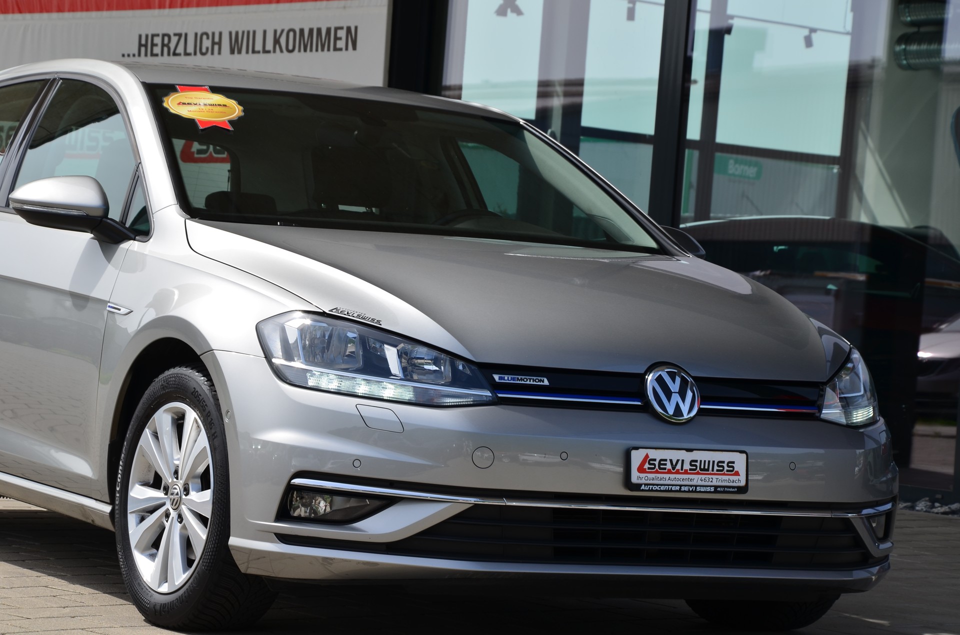 VW Golf 1.5 TSI EVO Comfortline DSG*Frisch ab MFK,1 Jahr oder 20'000km Garantie*-showroom-element-1