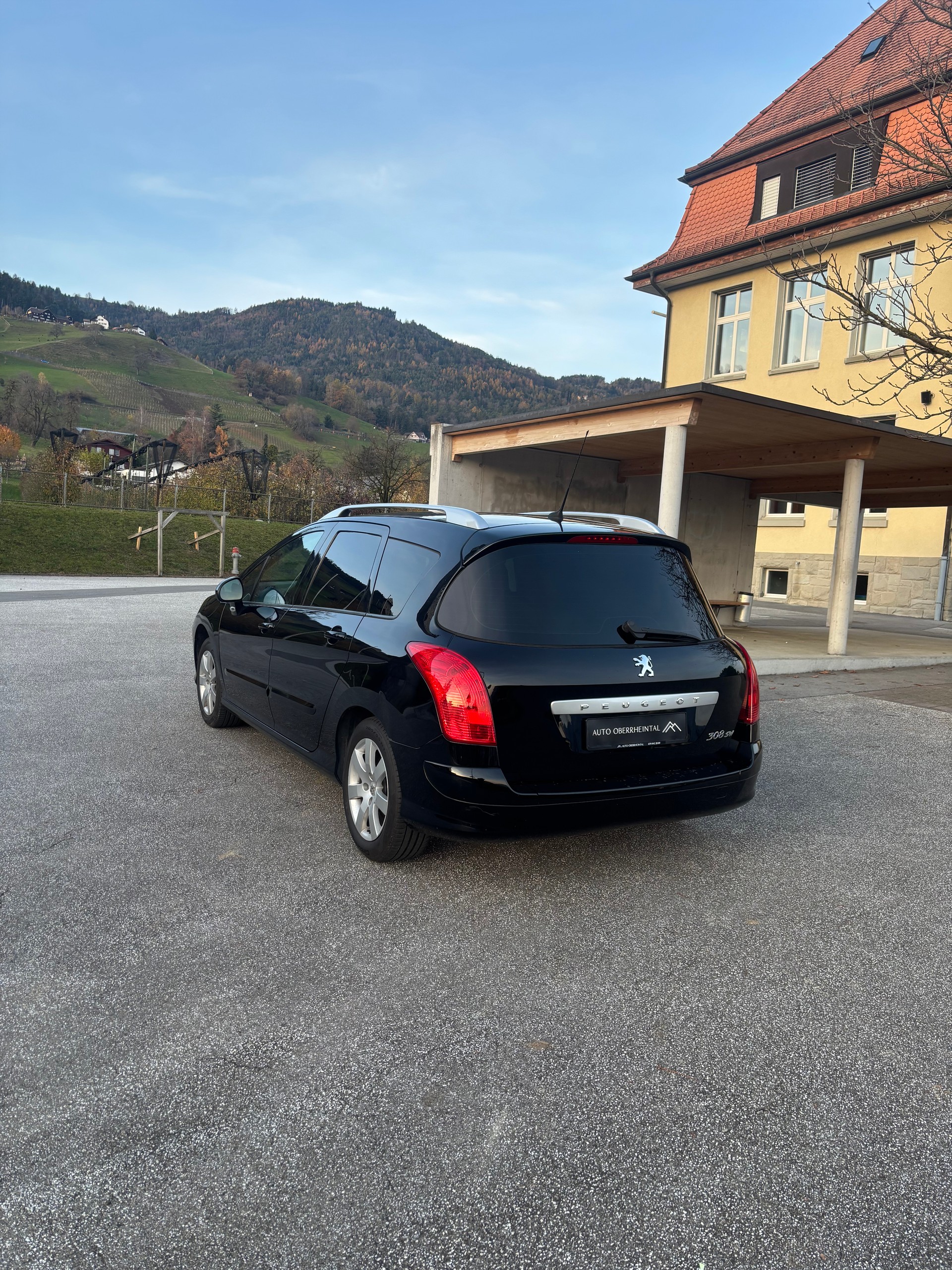 PEUGEOT 308 SW 1.6 16V Turbo Sport-image-5