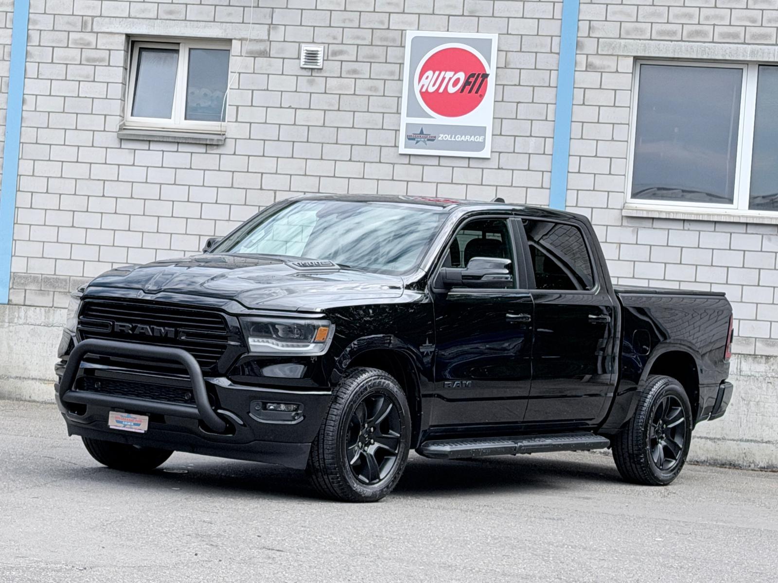 DODGE RAM GT 5.7 HEMI 4x4 Crew Cab-showroom-element-1