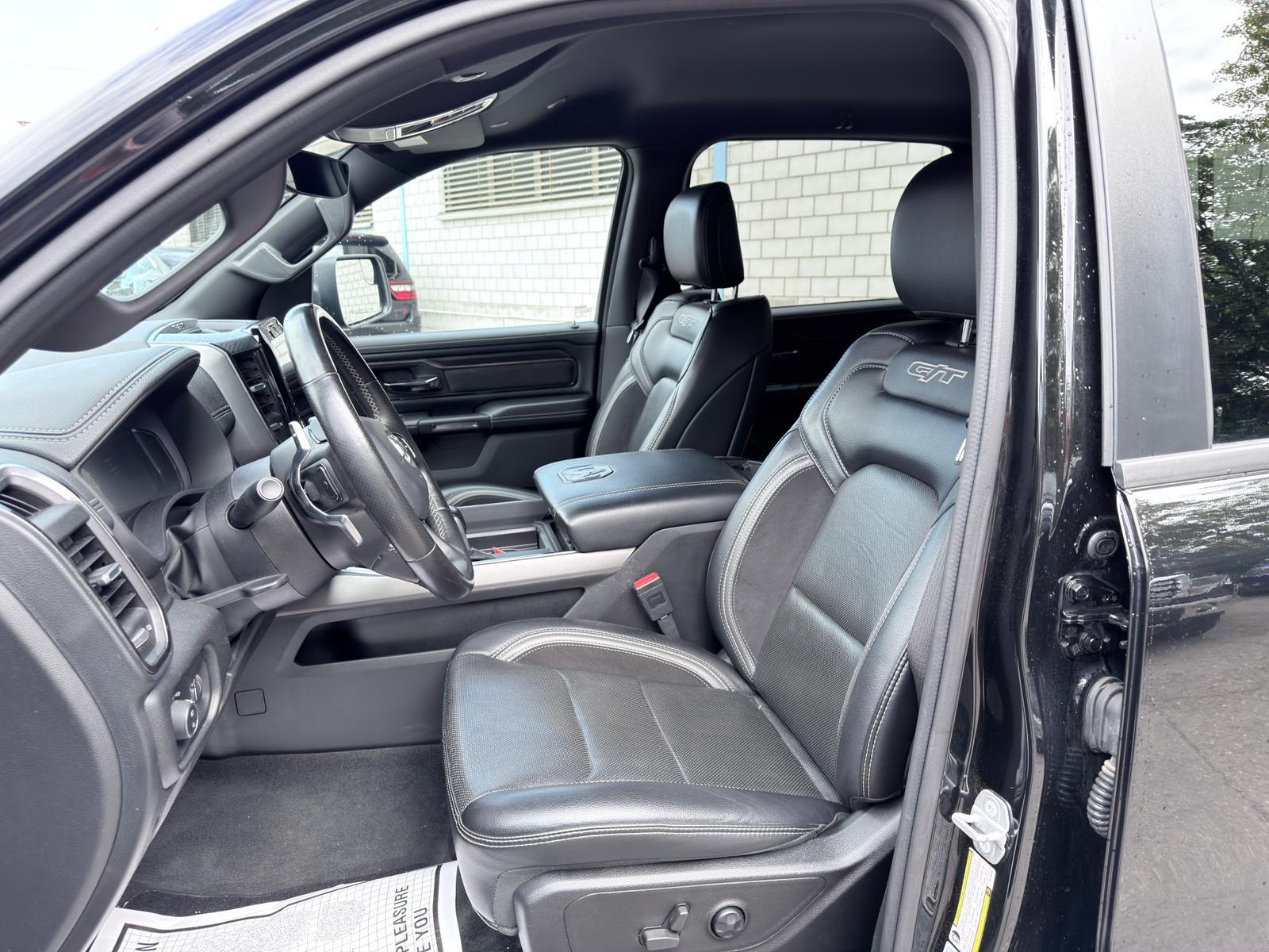 DODGE RAM GT 5.7 HEMI 4x4 Crew Cab-image-4