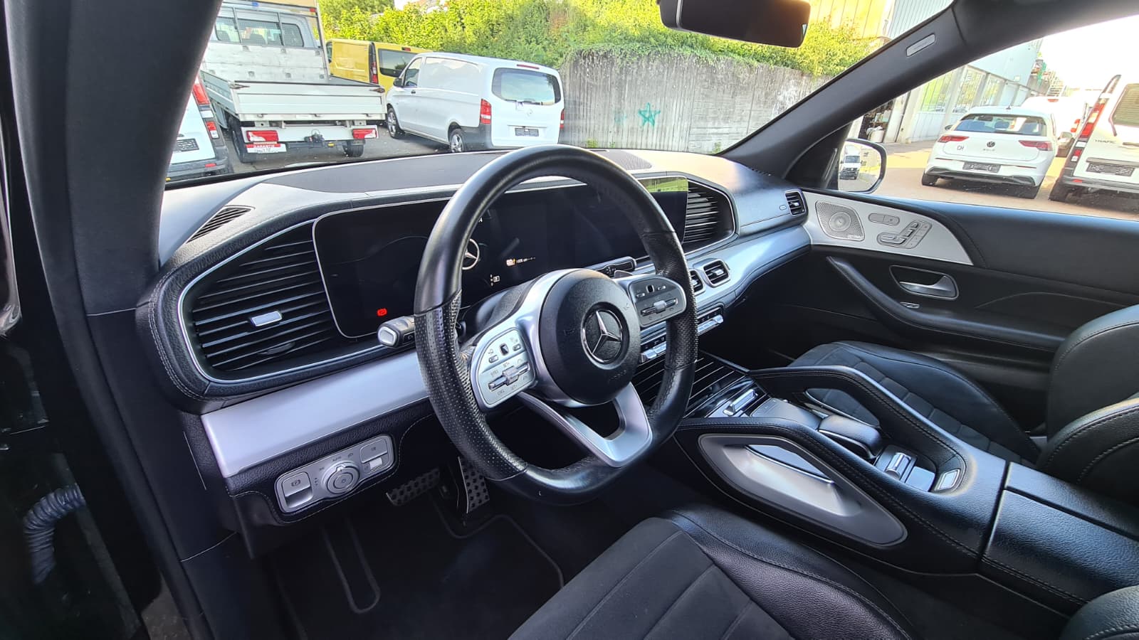 MERCEDES-BENZ GLE 350 de 4Matic AMG Line 9G-Tronic ** 319 PS ** Voll-Leder ** Navi ** RF-Kamera 360° ** Sitzmemory ** Frisch Ab MFK & Service-image-18