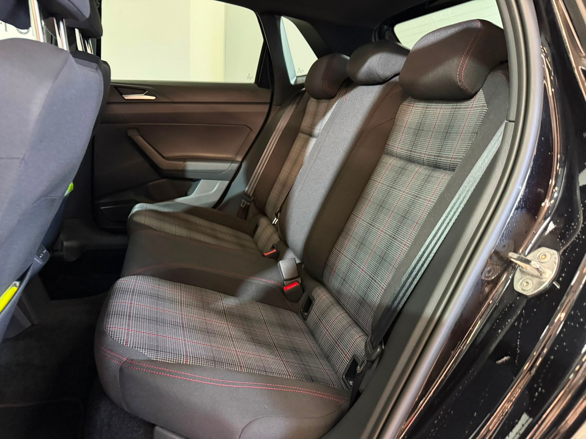 VW Polo 2.0 TSI GTI DSG-image-9