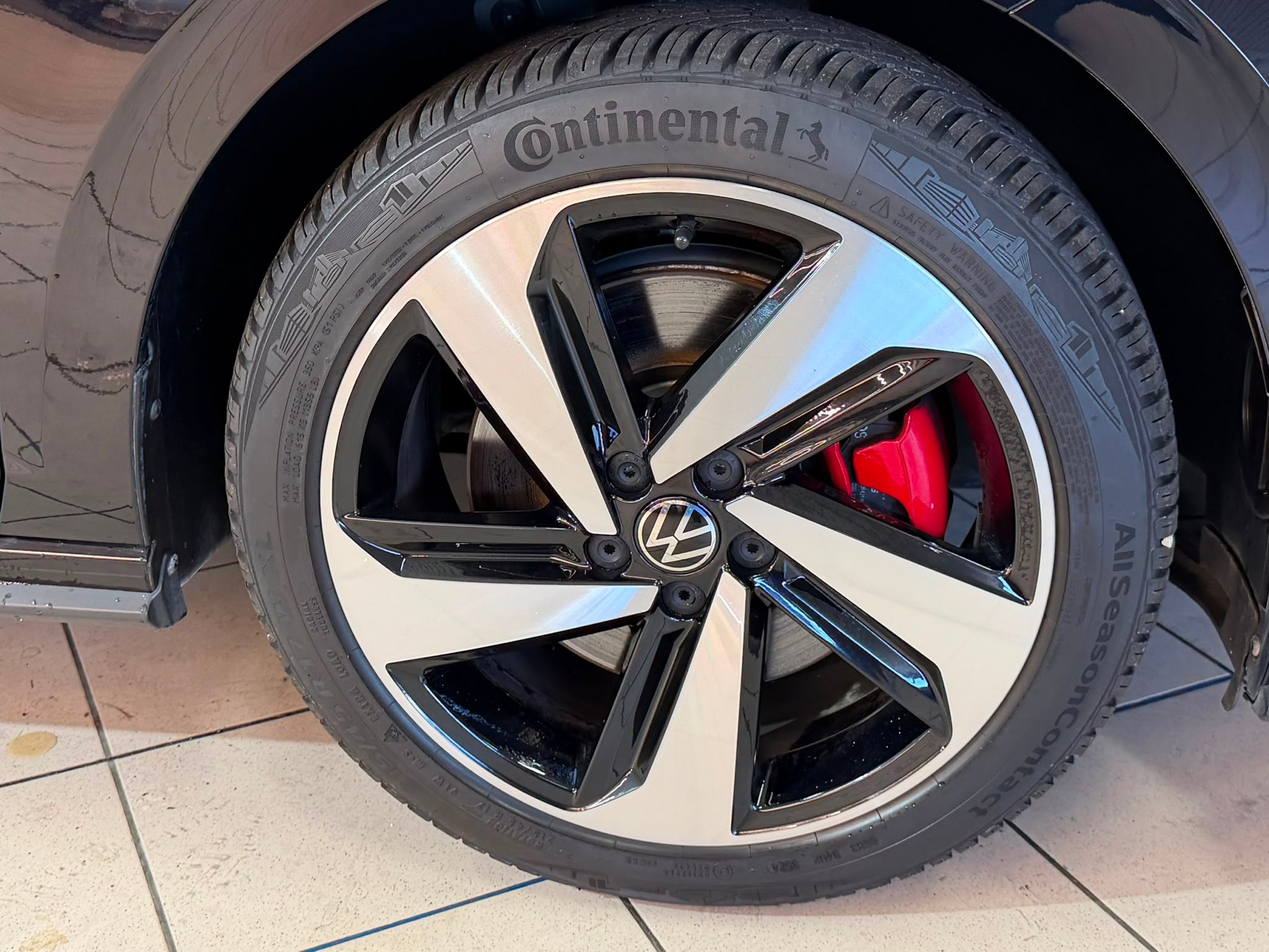 VW Polo 2.0 TSI GTI DSG-image-4