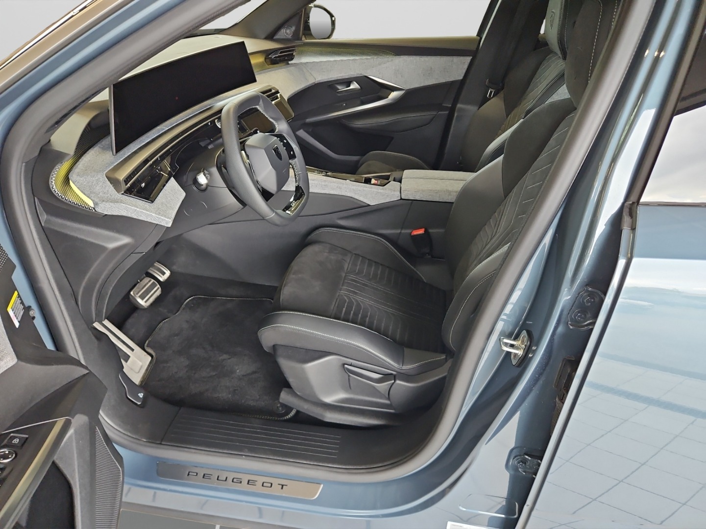 PEUGEOT 3008 145 e-DCS GT-image-4