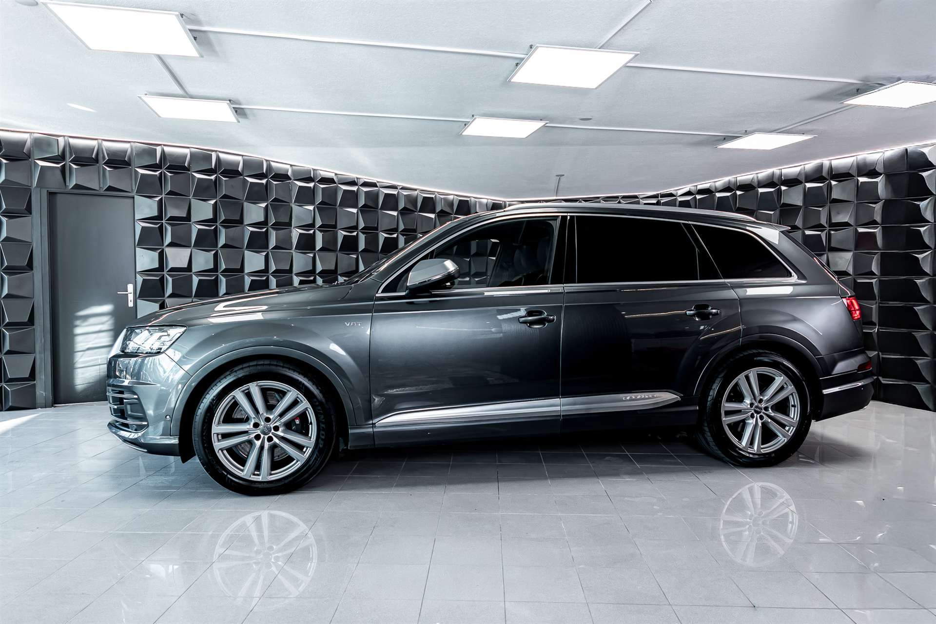 AUDI SQ7 4.0 TDI quattro tiptronic-showroom-element-1