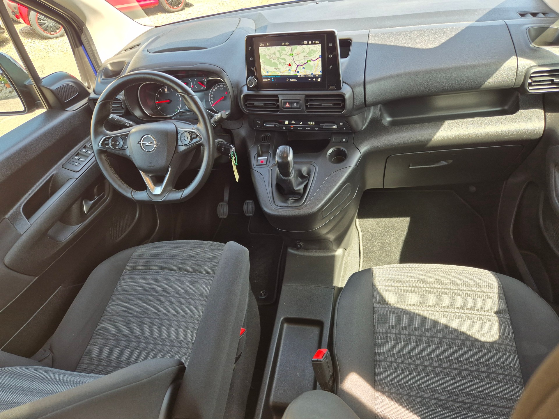 OPEL Combo Life 1.5 Innovation-image-25