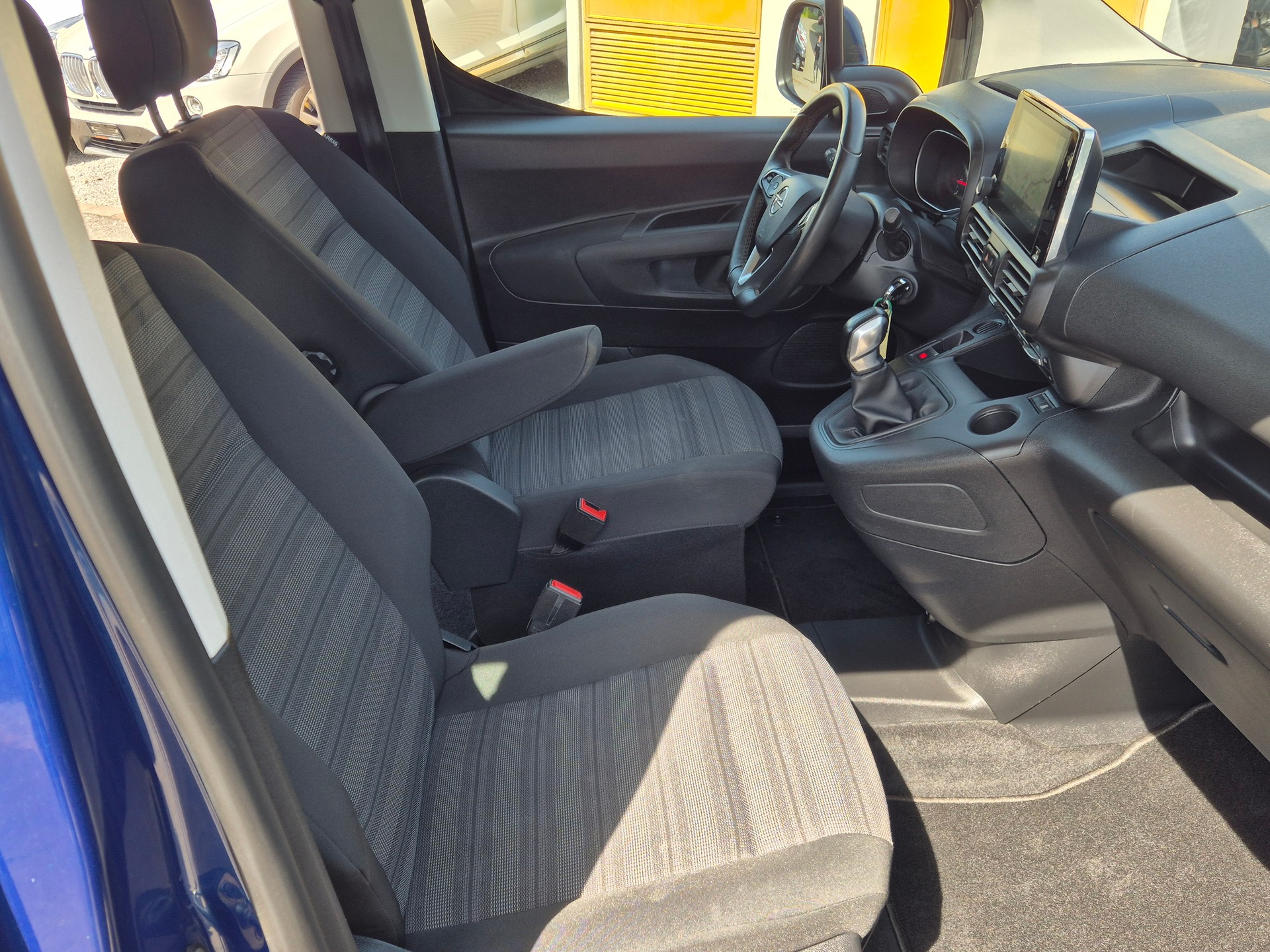 OPEL Combo Life 1.5 Innovation-image-24