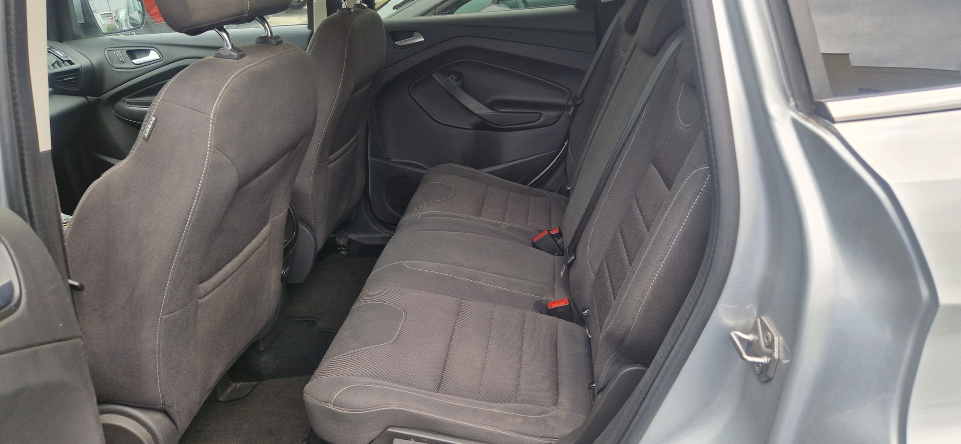 FORD Kuga 2.0 TDCi Carving 4WD PowerShift-image-6