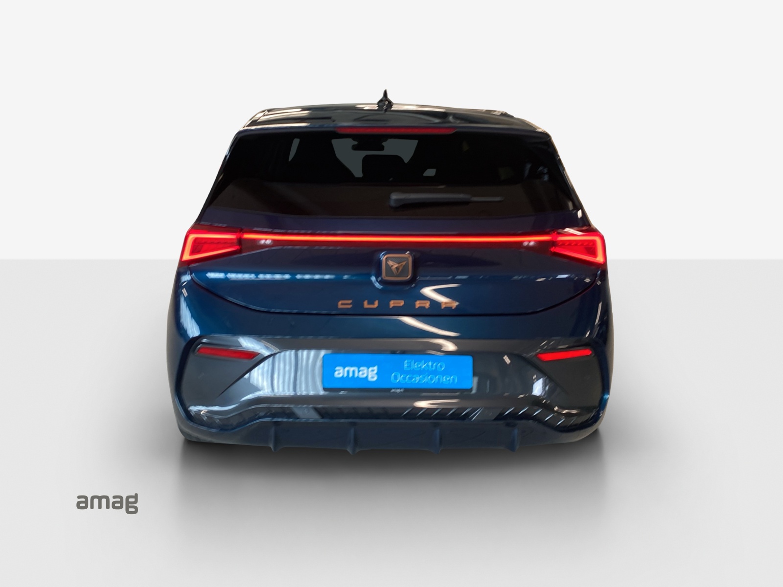 CUPRA Born 58 kWh-showroom-element-3