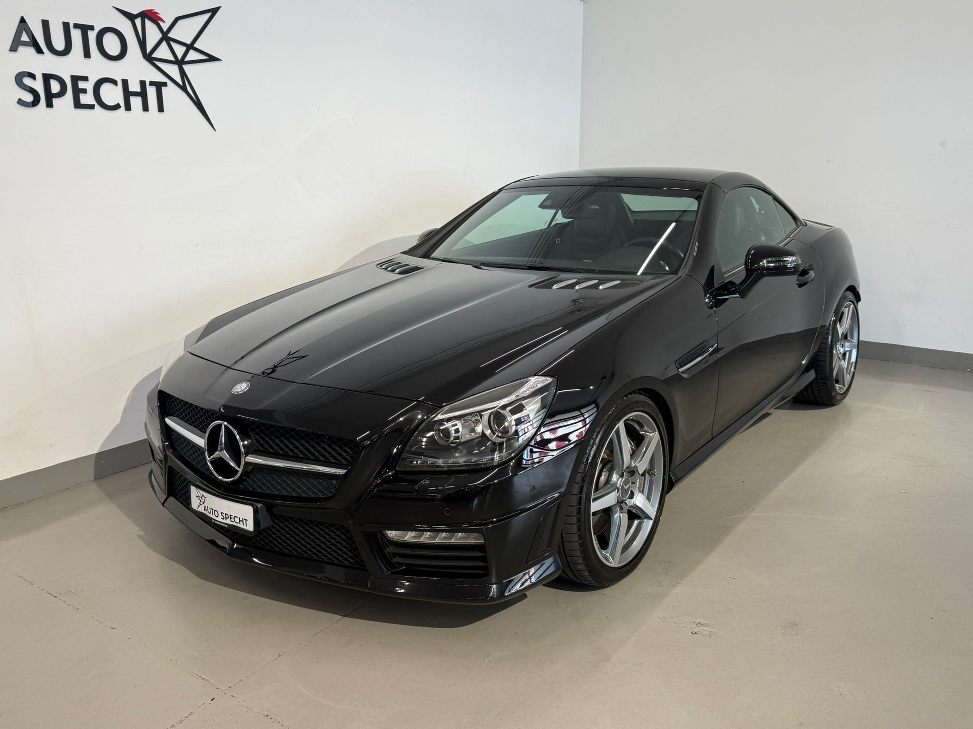 MERCEDES-BENZ SLK 55 AMG 7G-Tronic Speedshift Plus-showroom-element-1