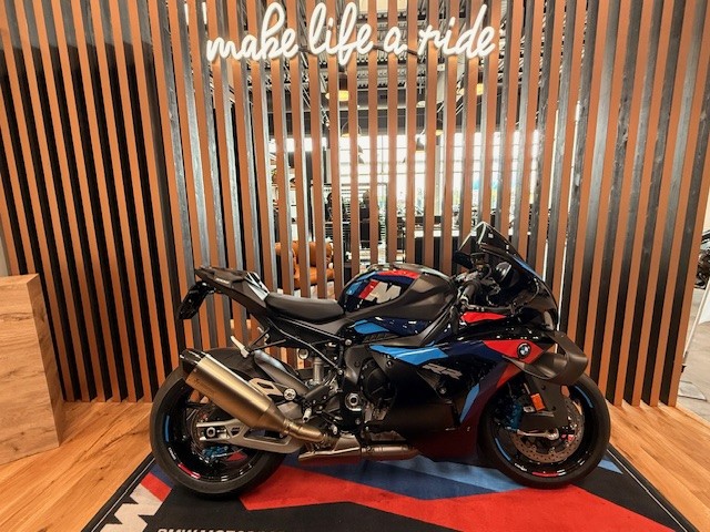 BMW M 1000 RR