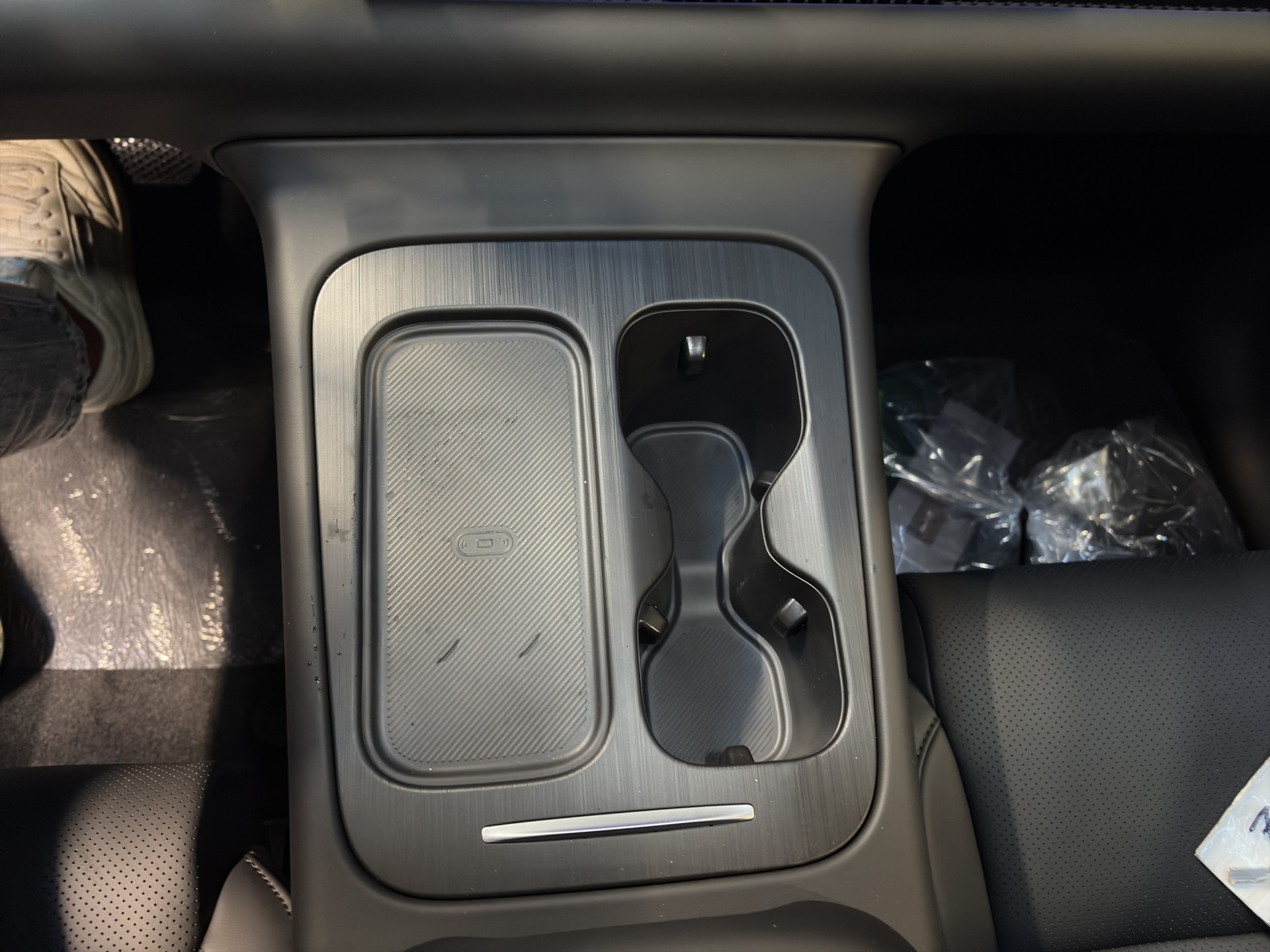 LEAPMOTOR C10 82kWh AWD Design-image-9