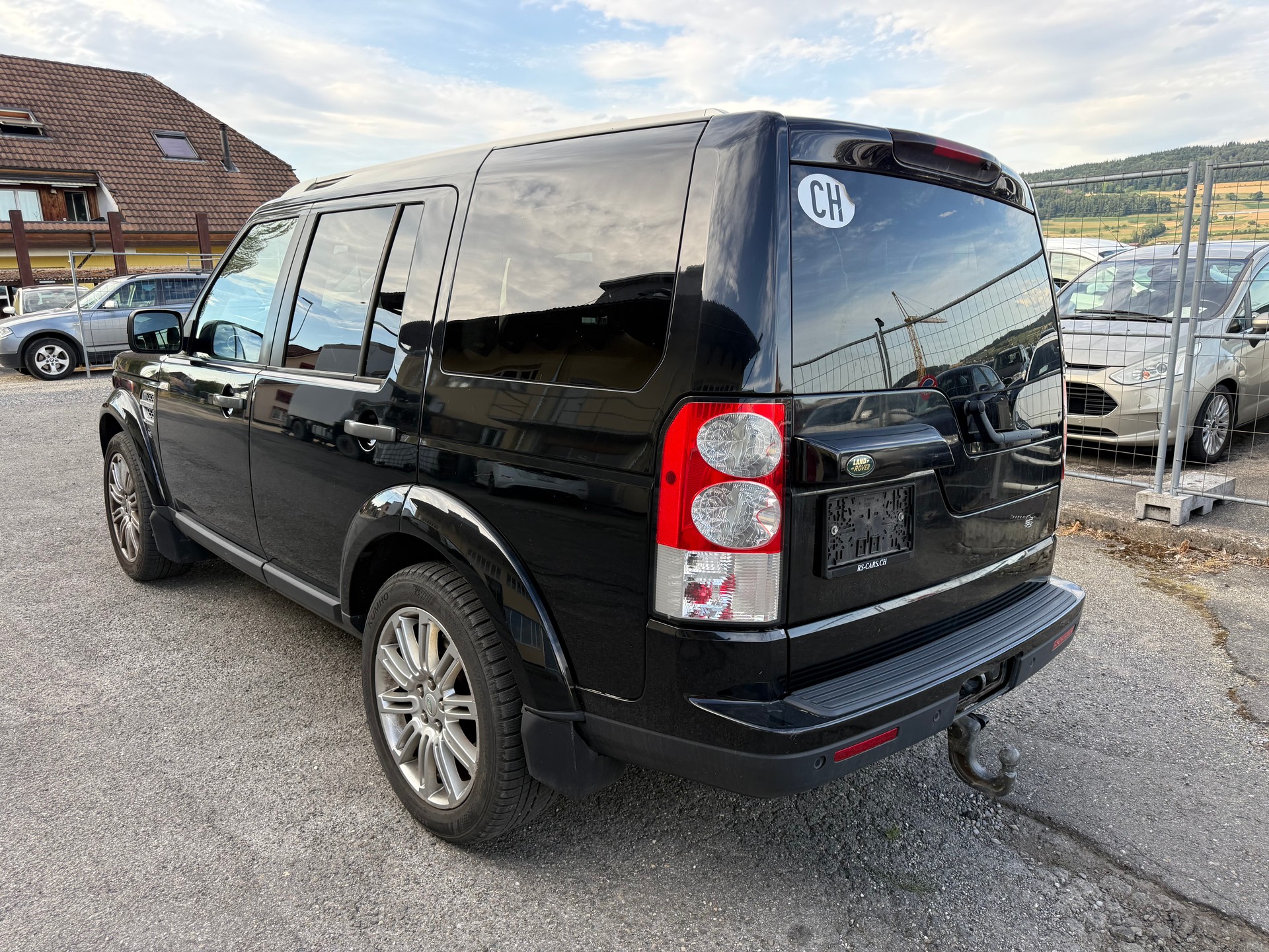 LAND ROVER Discovery 3.0 TDV6 HSE Automatic-image-2