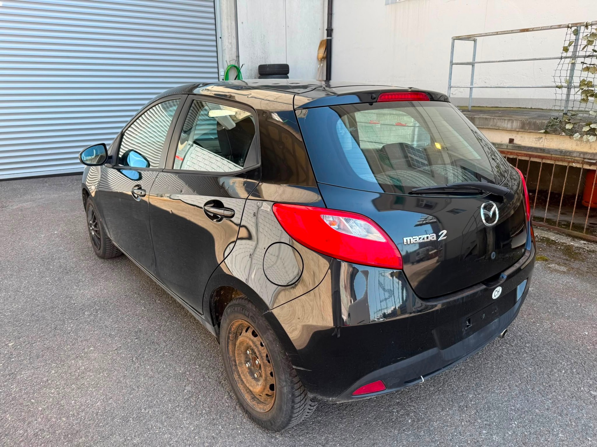 MAZDA 2 1.3i 16V Exclusive-showroom-element-3