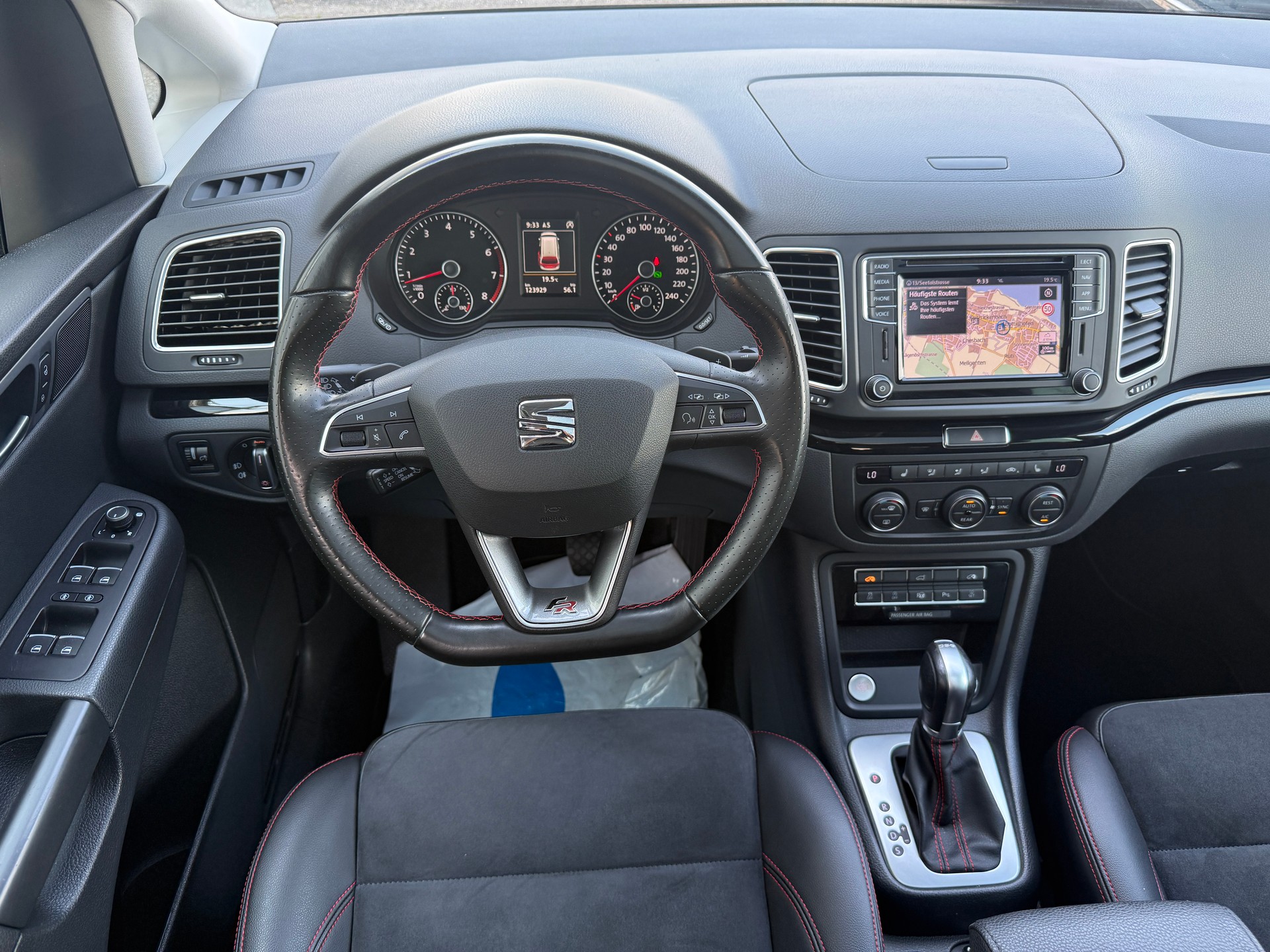 SEAT Alhambra 1.4 TSI FR Line DSG *** 1-HAND ***-image-11