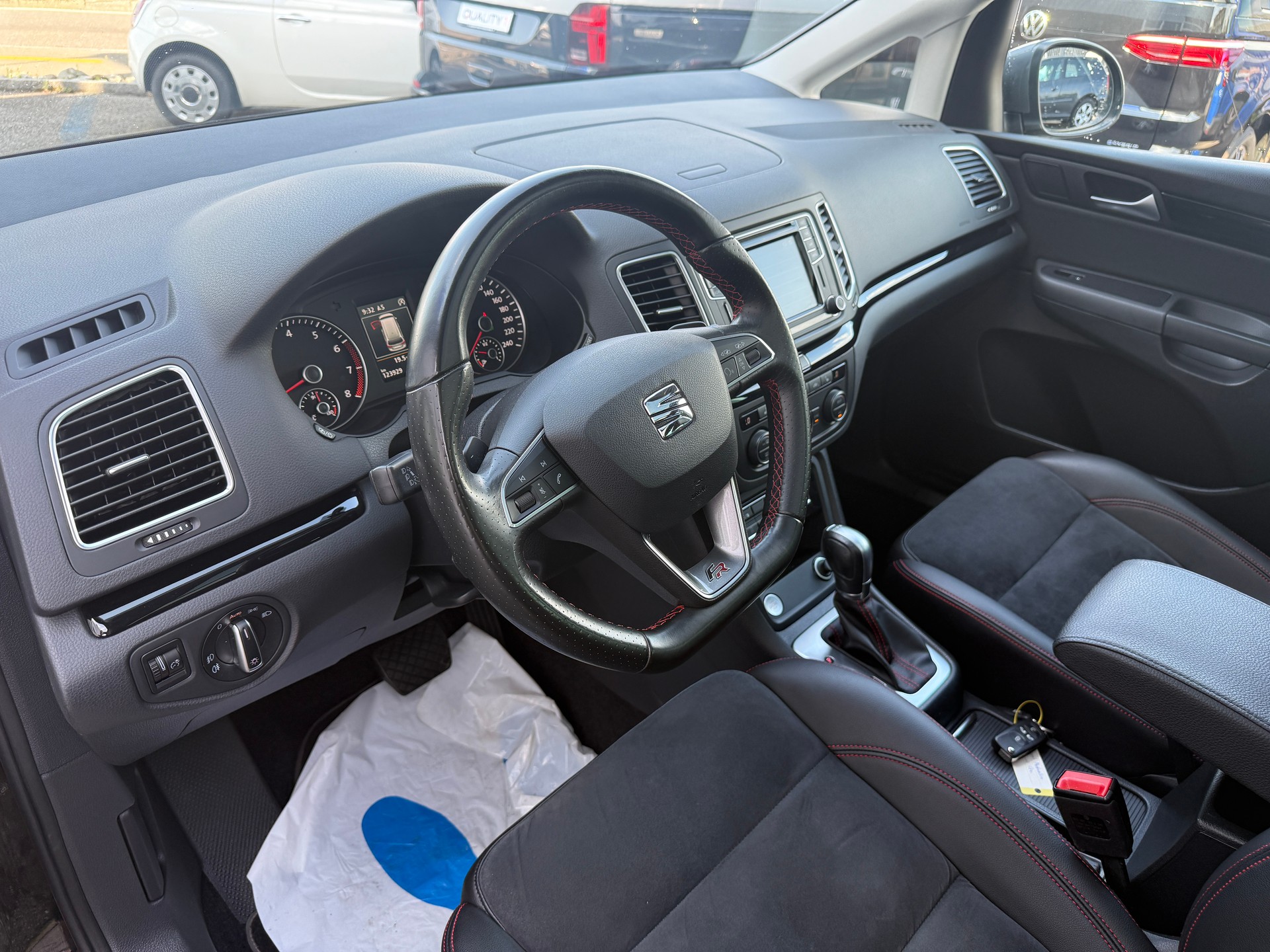 SEAT Alhambra 1.4 TSI FR Line DSG *** 1-HAND ***-image-13