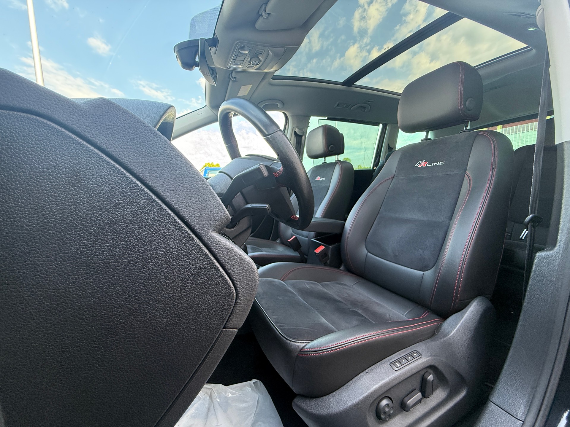 SEAT Alhambra 1.4 TSI FR Line DSG *** 1-HAND ***-image-7