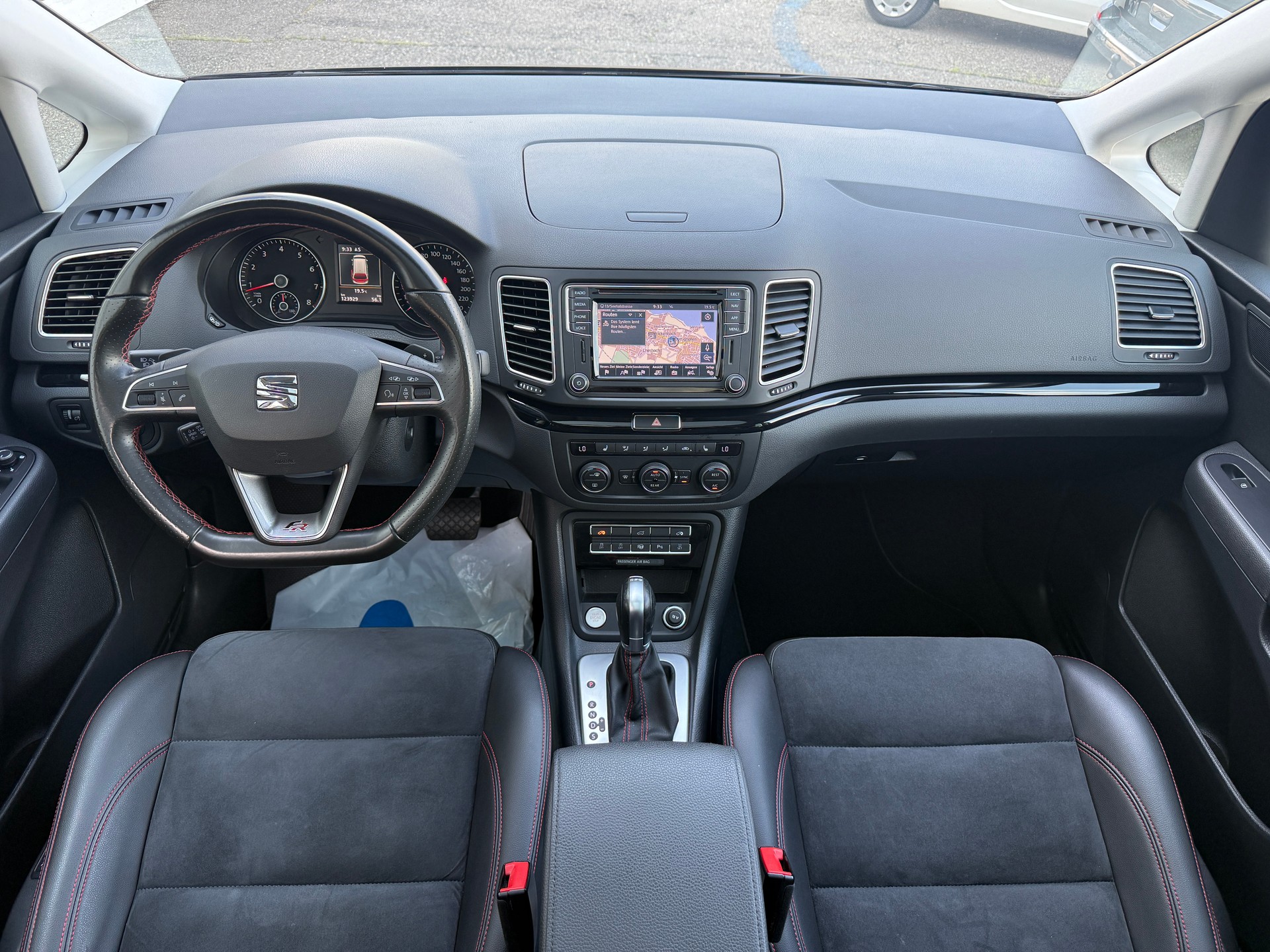 SEAT Alhambra 1.4 TSI FR Line DSG *** 1-HAND ***-image-8