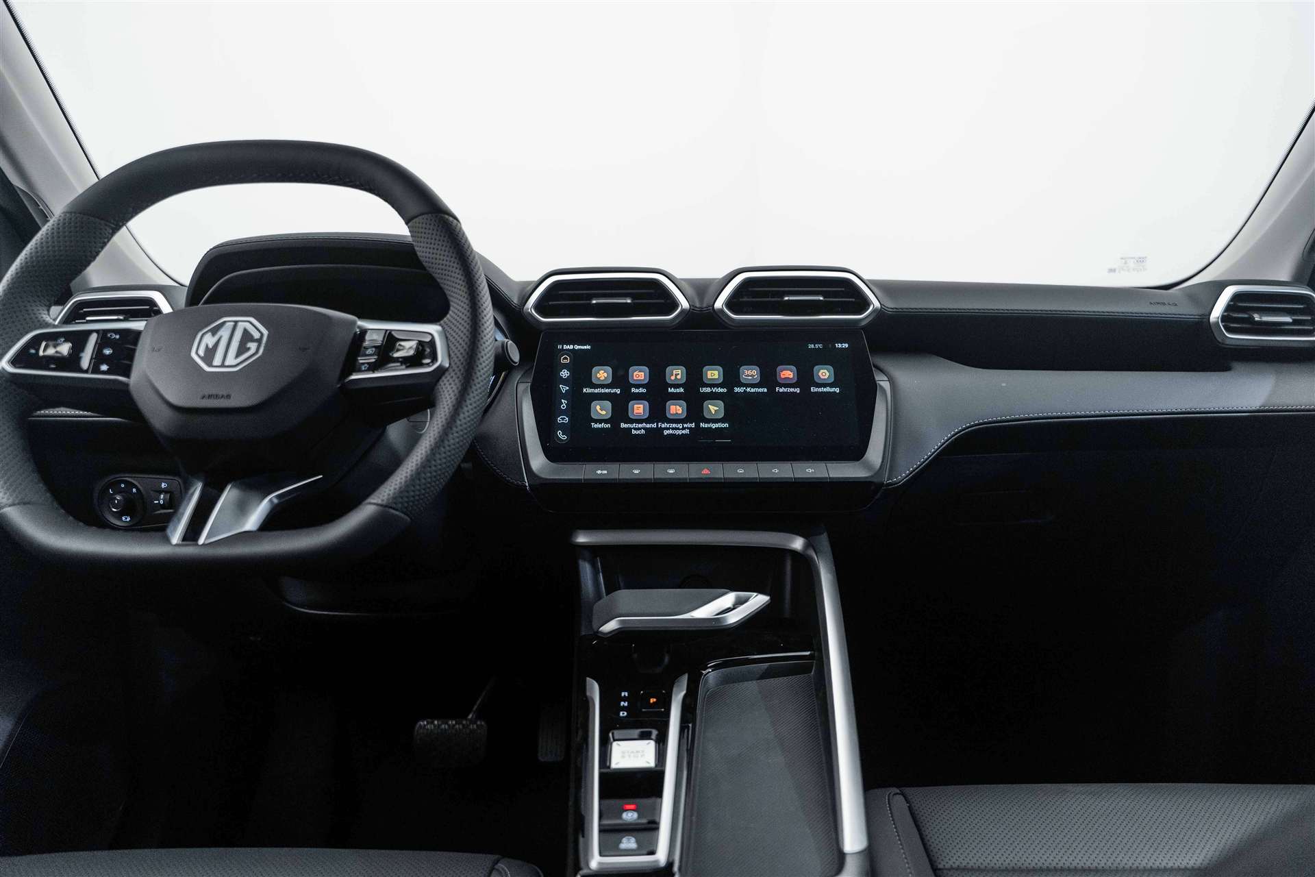 MG ZS 1.5 HEV Luxury Automat NEW-image-8