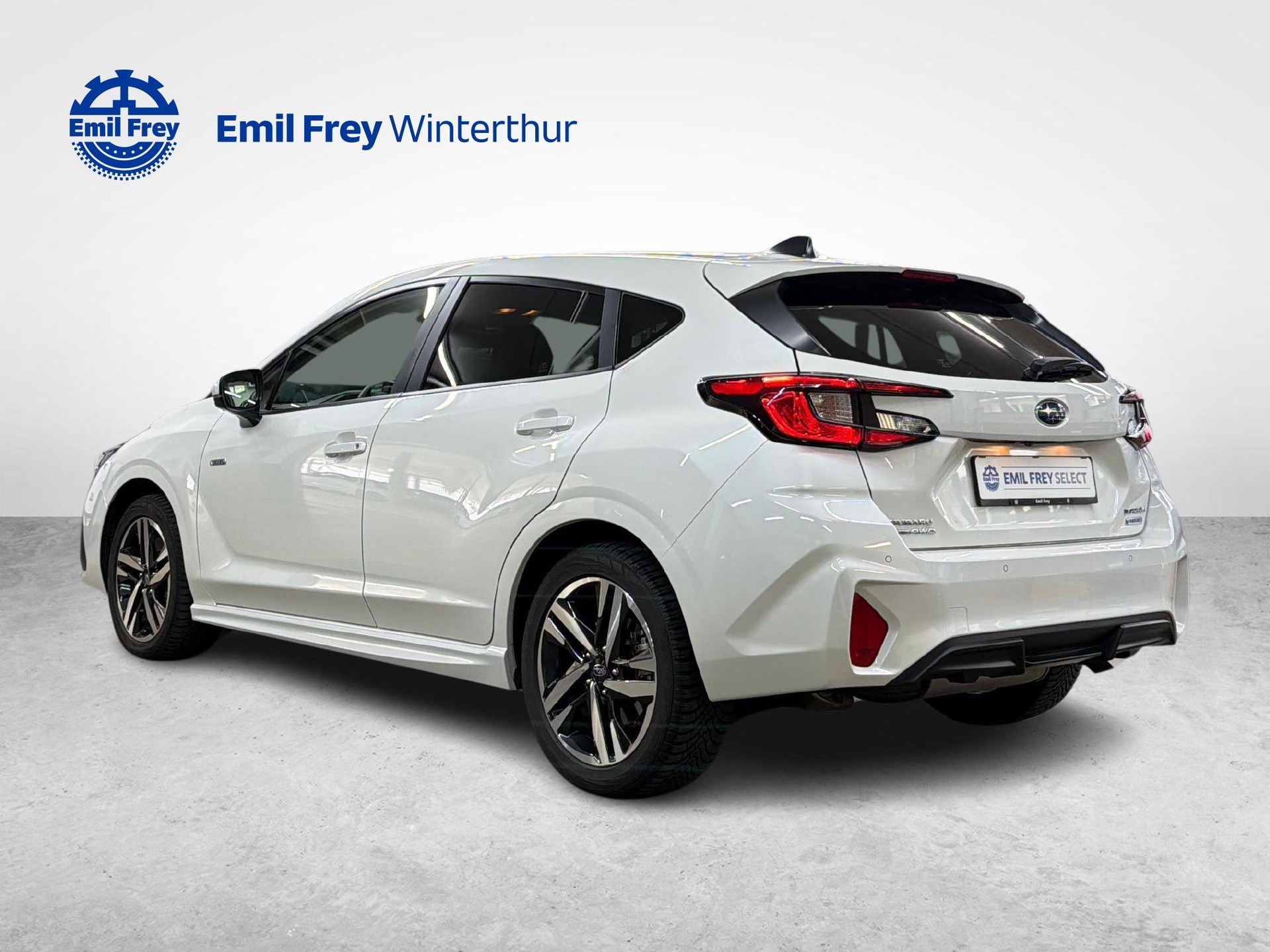 SUBARU Impreza 2.0i e-Boxer Luxury-showroom-element-2