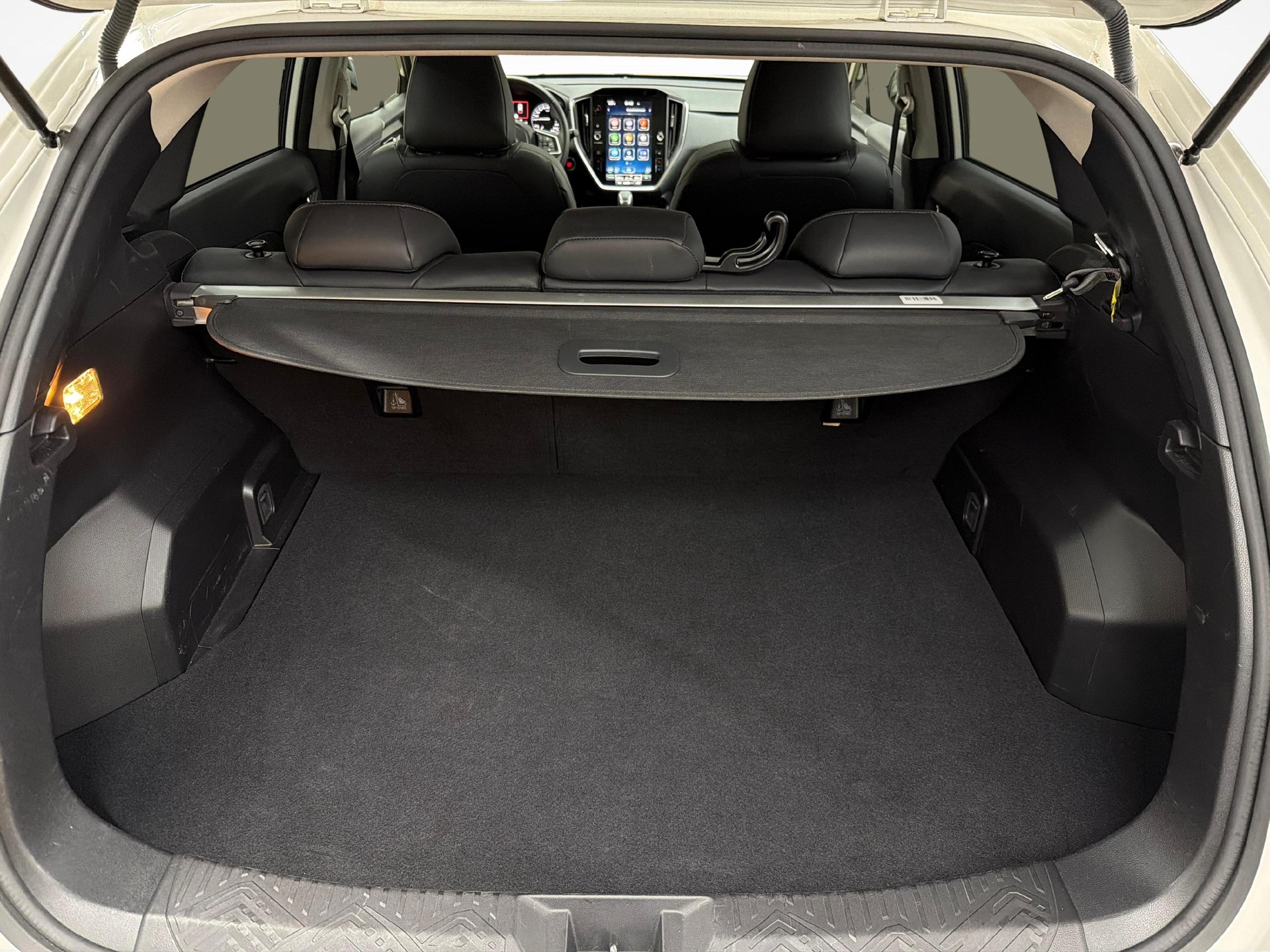 SUBARU Impreza 2.0i e-Boxer Luxury-image-11