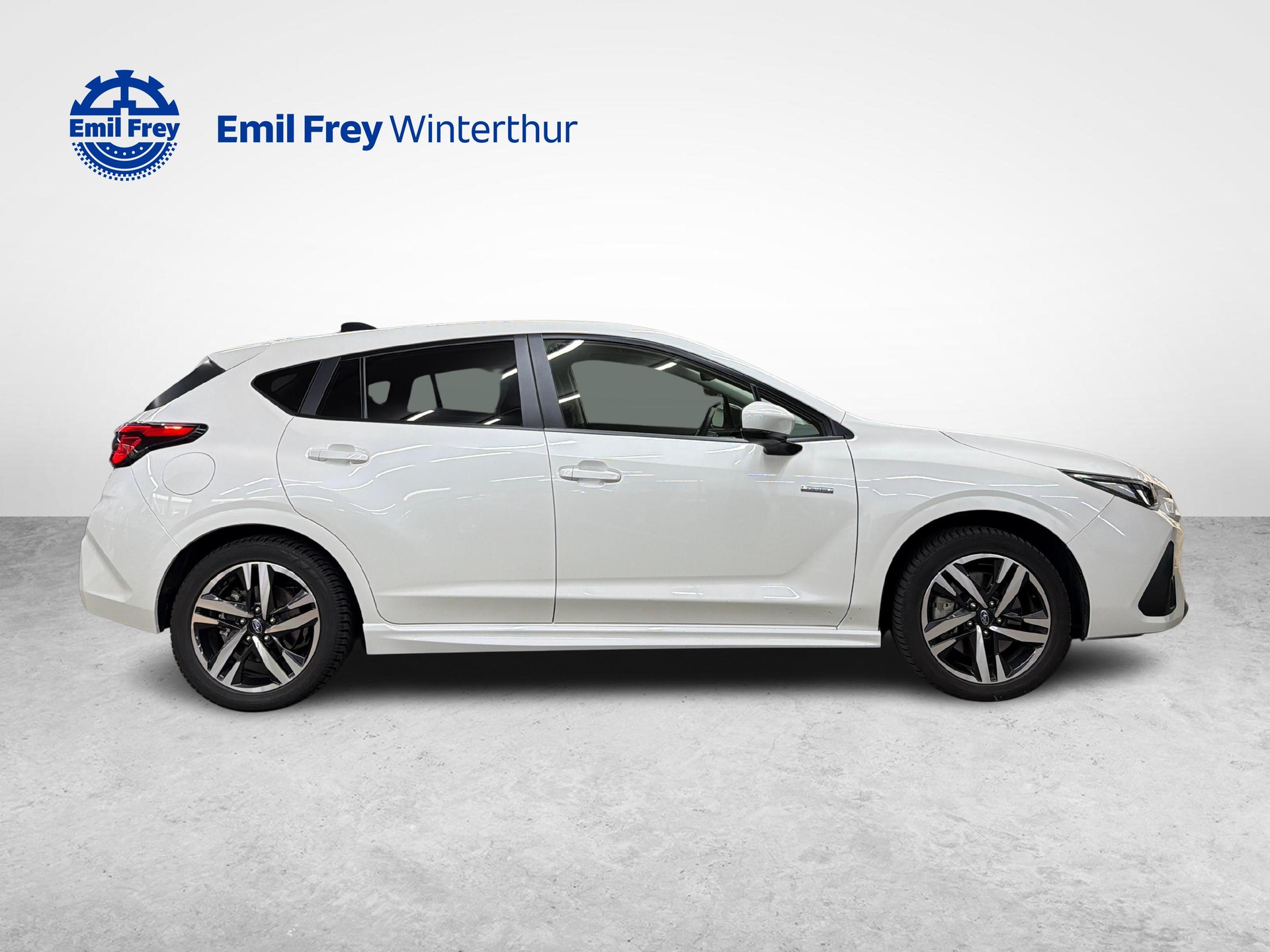 SUBARU Impreza 2.0i e-Boxer Luxury-image-5