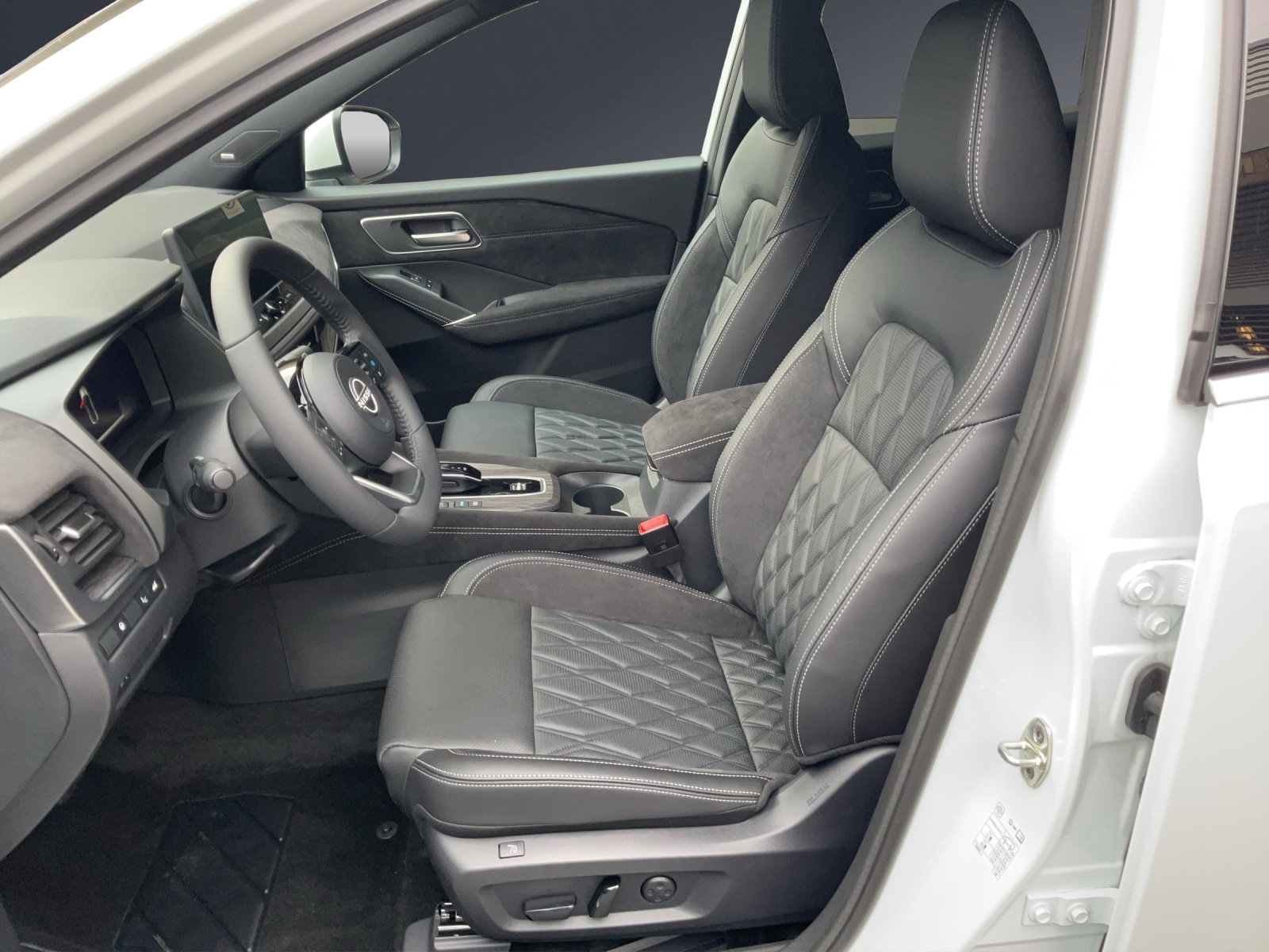 NISSAN Qashqai 1.5 VC-T e-Power Tekna+-image-6