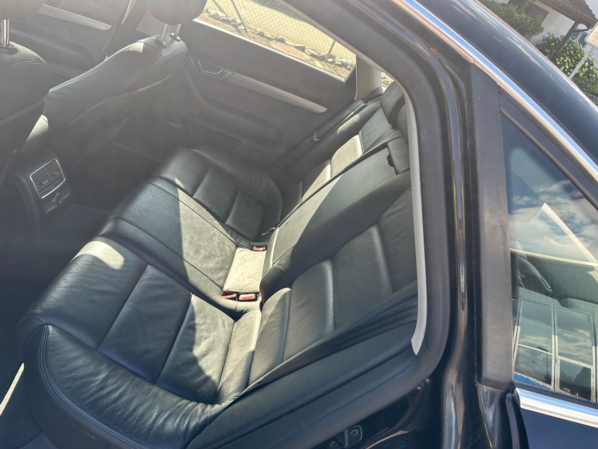 AUDI A6 Limousine 3.2 V6 FSI quattro-image-11