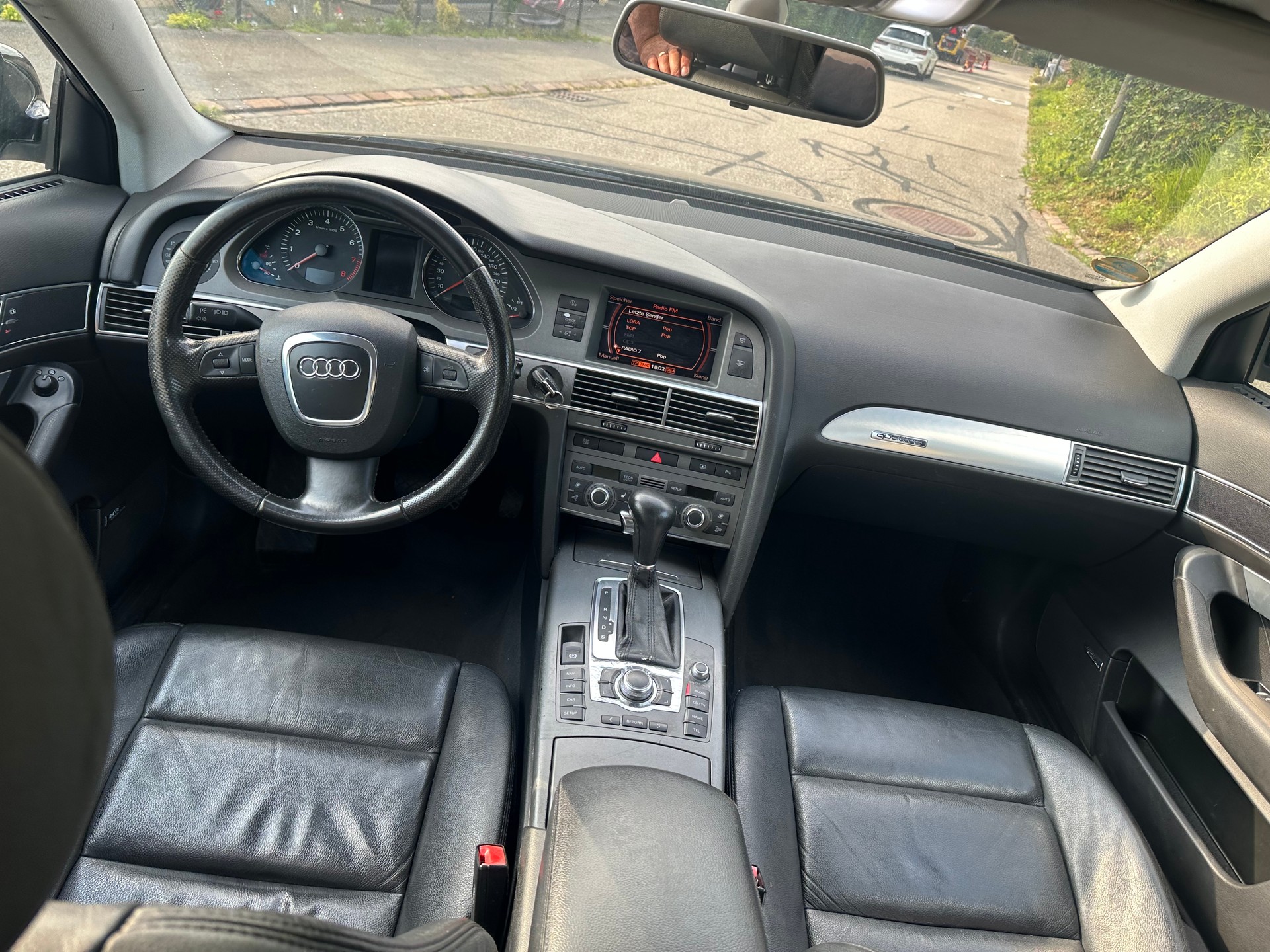 AUDI A6 Limousine 3.2 V6 FSI quattro-image-8