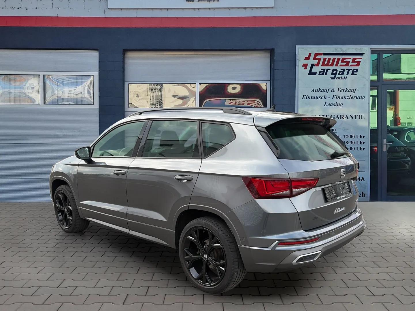 SEAT Ateca 2.0 TSI FR 4Drive DSG mit AHK & Panoramadach-image-5