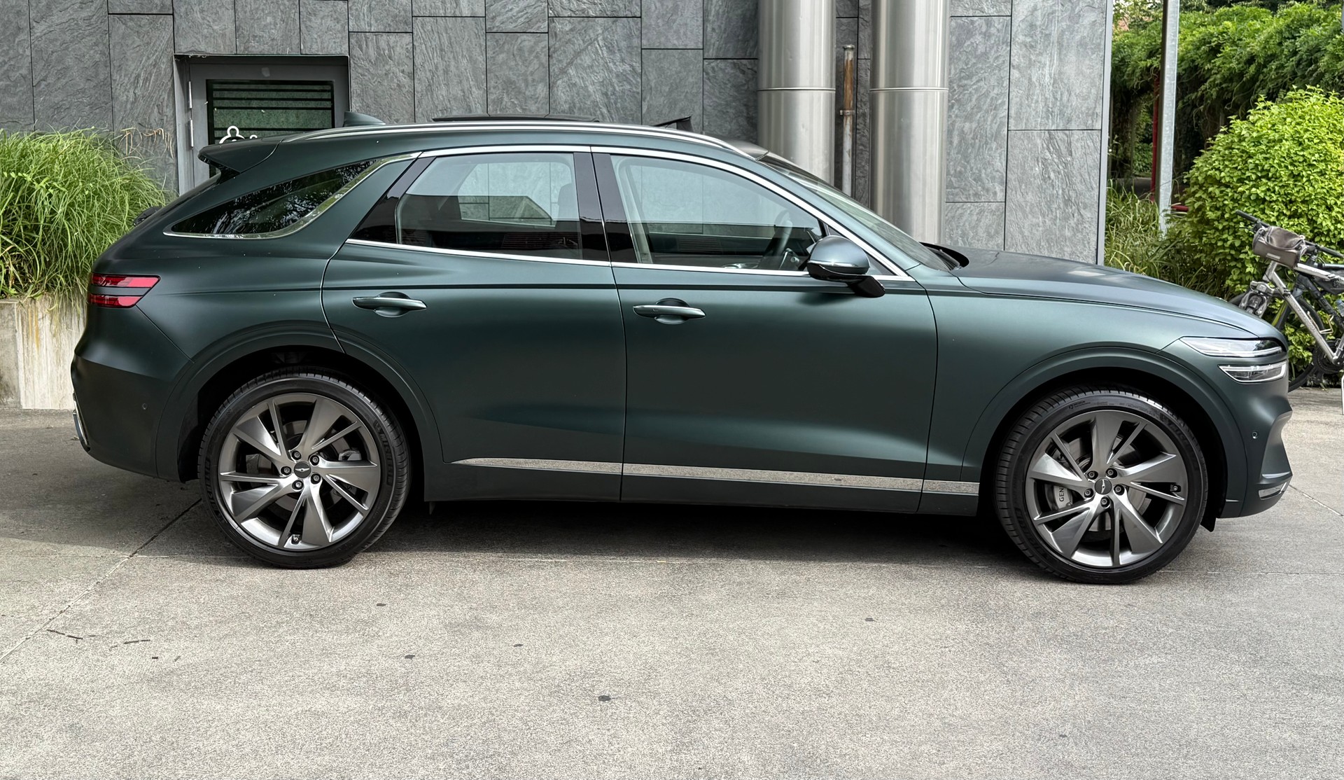 GENESIS GV70 2.5 TGDI Luxury AT8 AWD-showroom-element-3