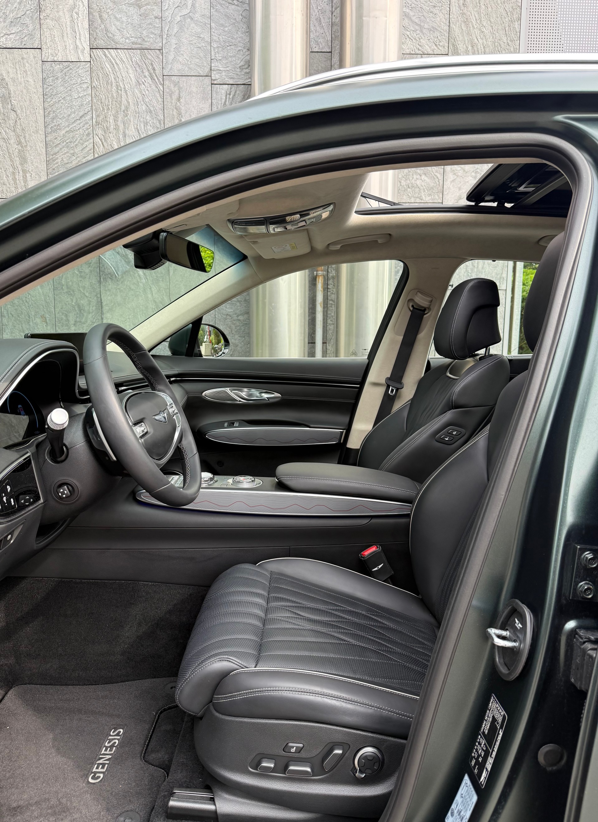 GENESIS GV70 2.5 TGDI Luxury AT8 AWD-image-6