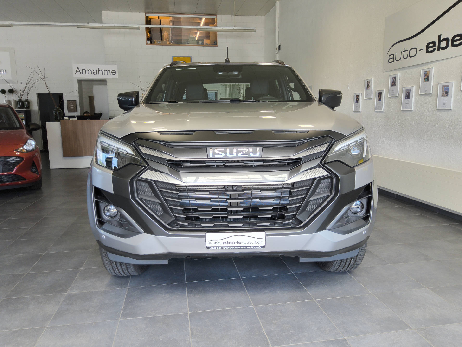 ISUZU D-Max Crew Pick-up 2.2 DDi Nitro Sport 4x4-showroom-element-2
