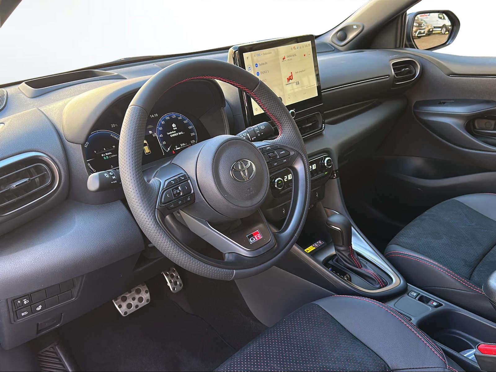 TOYOTA Yaris 1.5 VVT-i HSD GR Sport-image-10