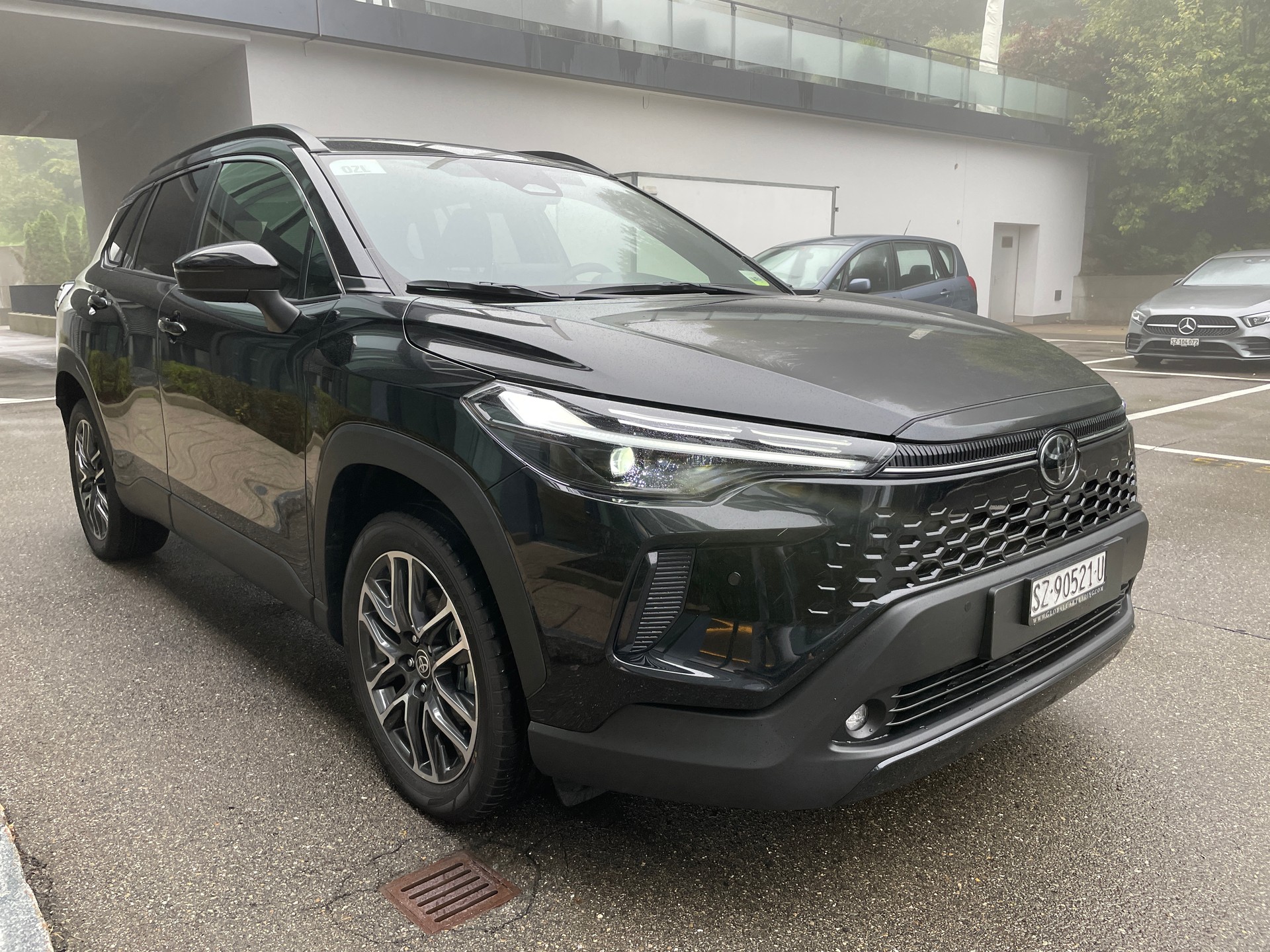 TOYOTA Corolla Cross 2.0 4WD Trend e-CVT-showroom-element-2