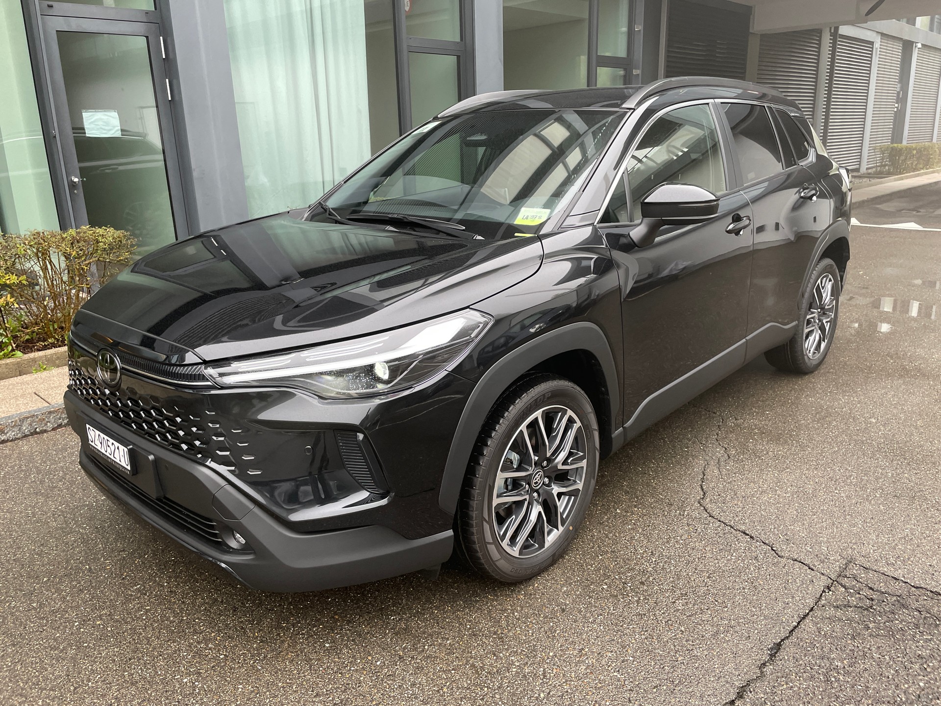 TOYOTA Corolla Cross 2.0 4WD Trend e-CVT