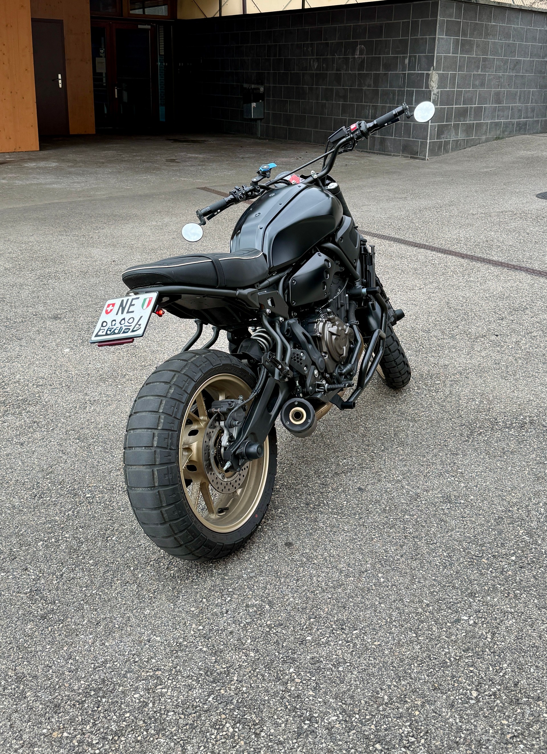 YAMAHA XSR 700 Legacy-image-2