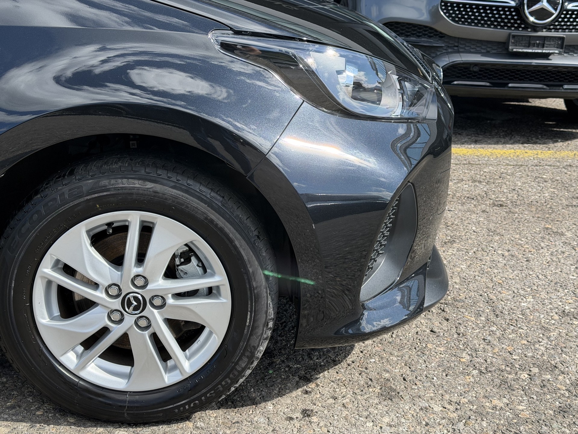 MAZDA 2 Hybrid 1.5 Centre-line-showroom-element-2