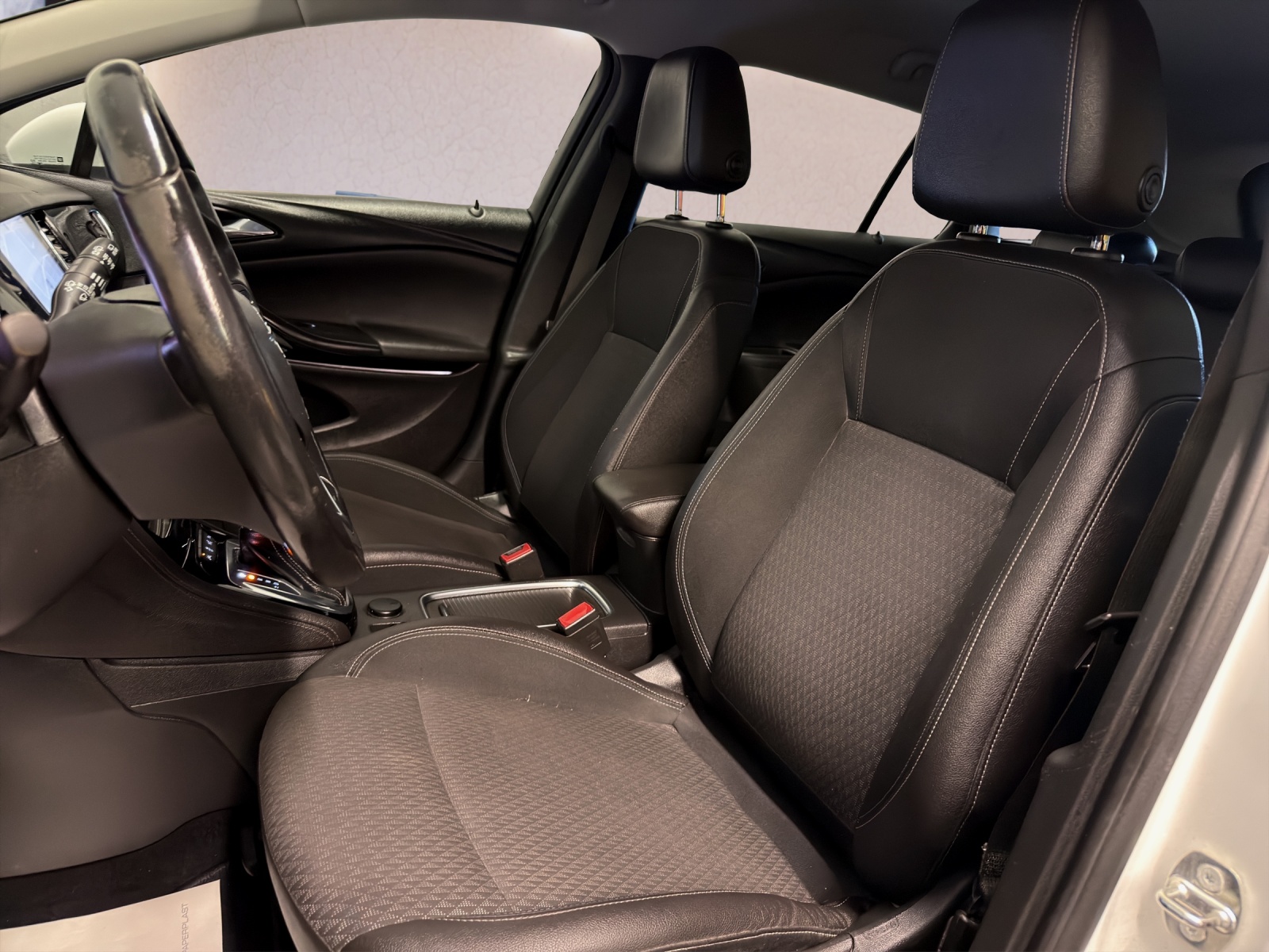 OPEL Astra 1.6 CDTi ecoF Excellence-image-11