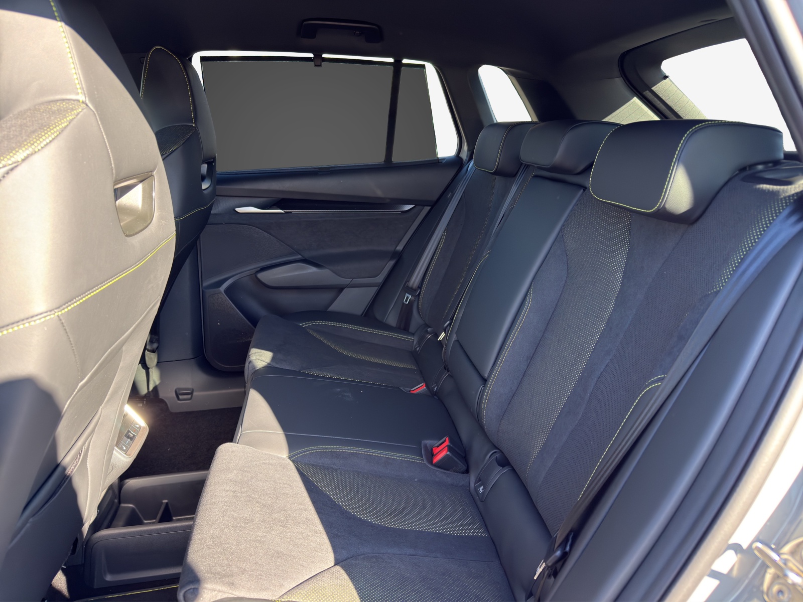 SKODA Elroq RS 85 4x4-image-11