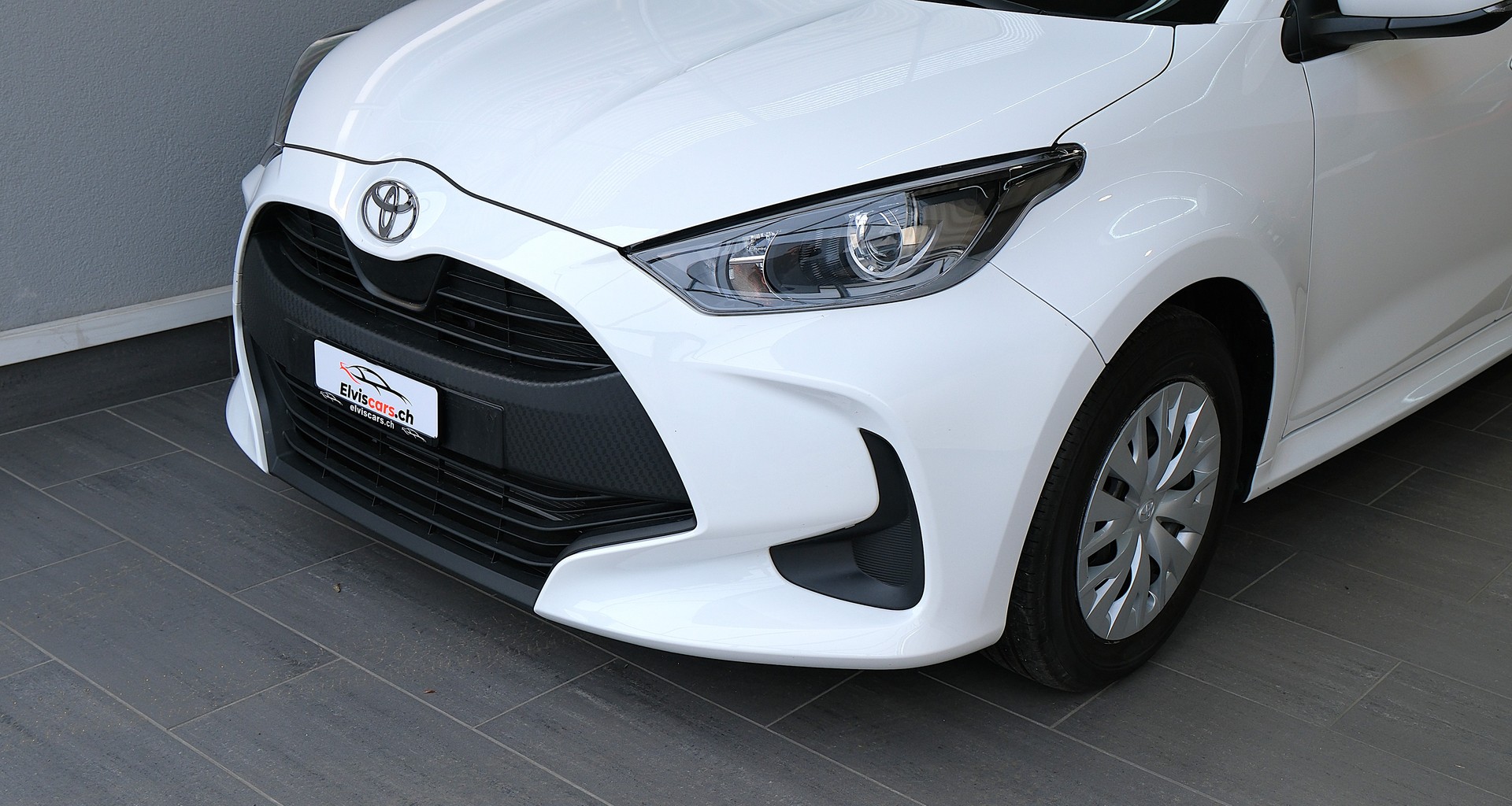 TOYOTA Yaris 1.5 Comfort e-CVT-image-29